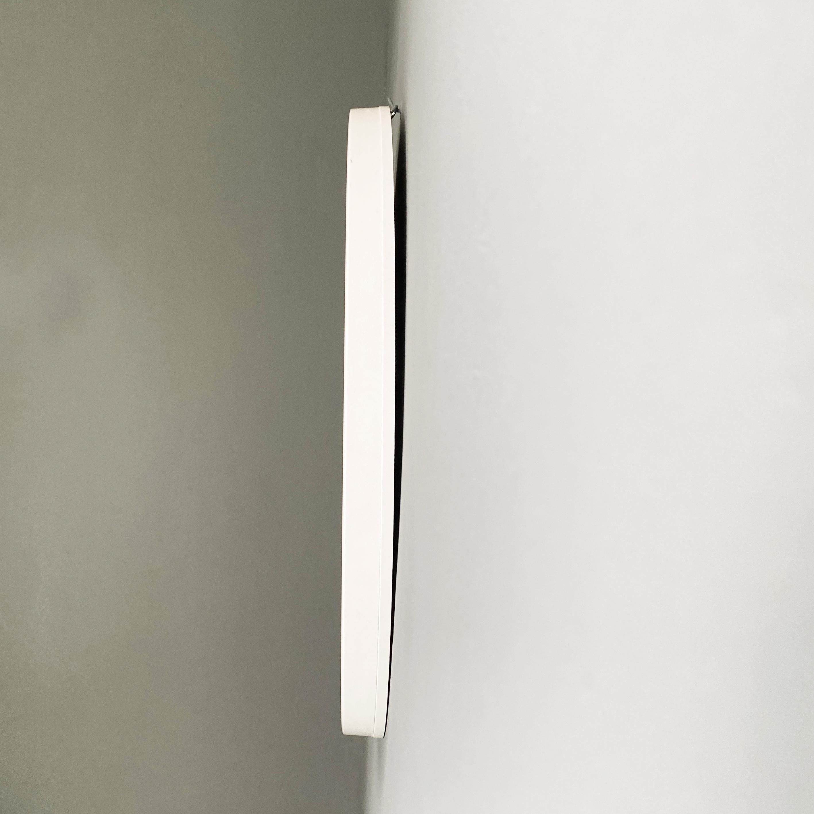 Modern Oval White Plastic Mirror by Carrara & Matta, 1980s For Sale 2