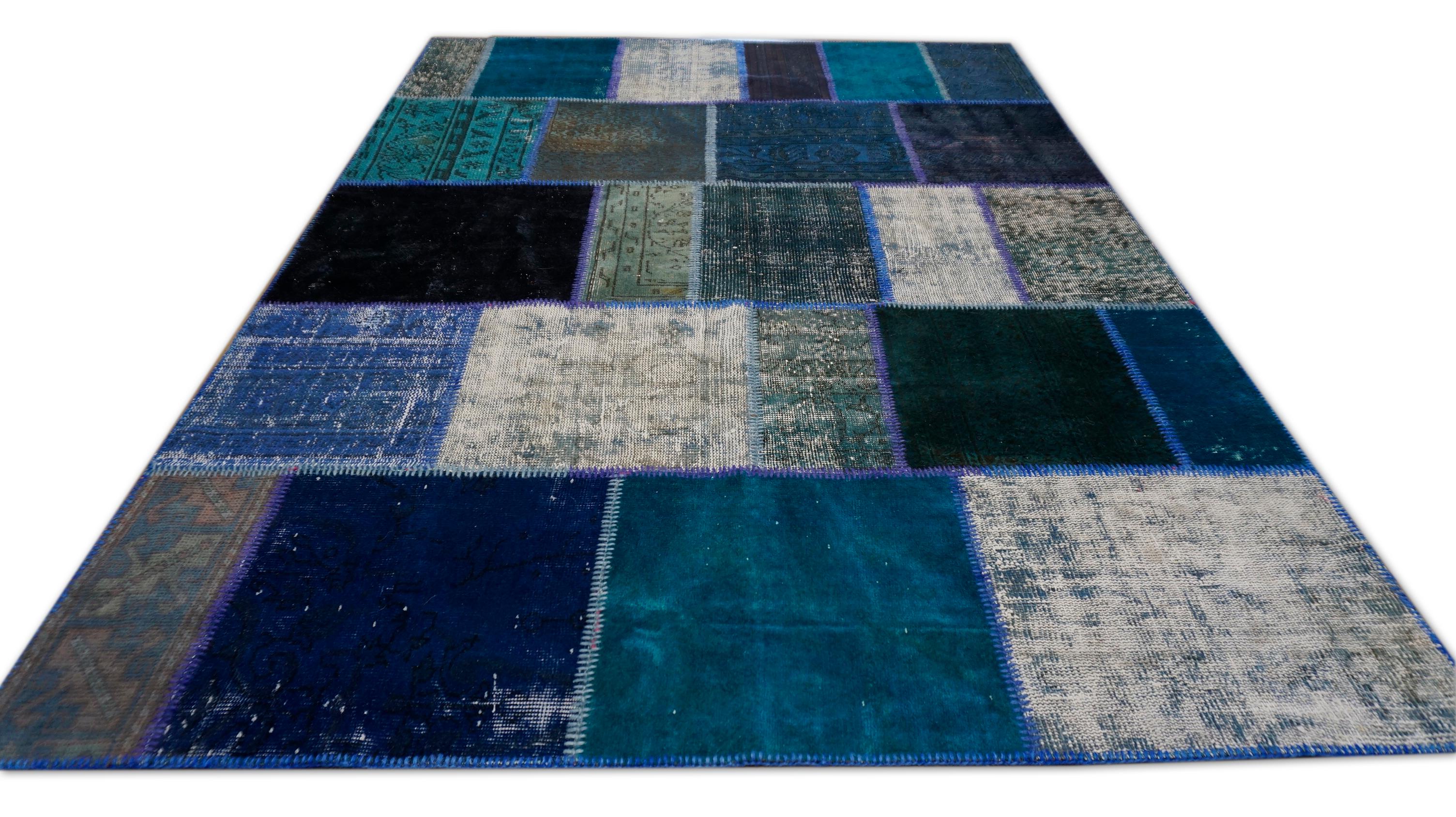 Moderner Overdyed Ocean Tones Patchwork-Wollteppich 5'9''x7'10'' (Türkisch) im Angebot