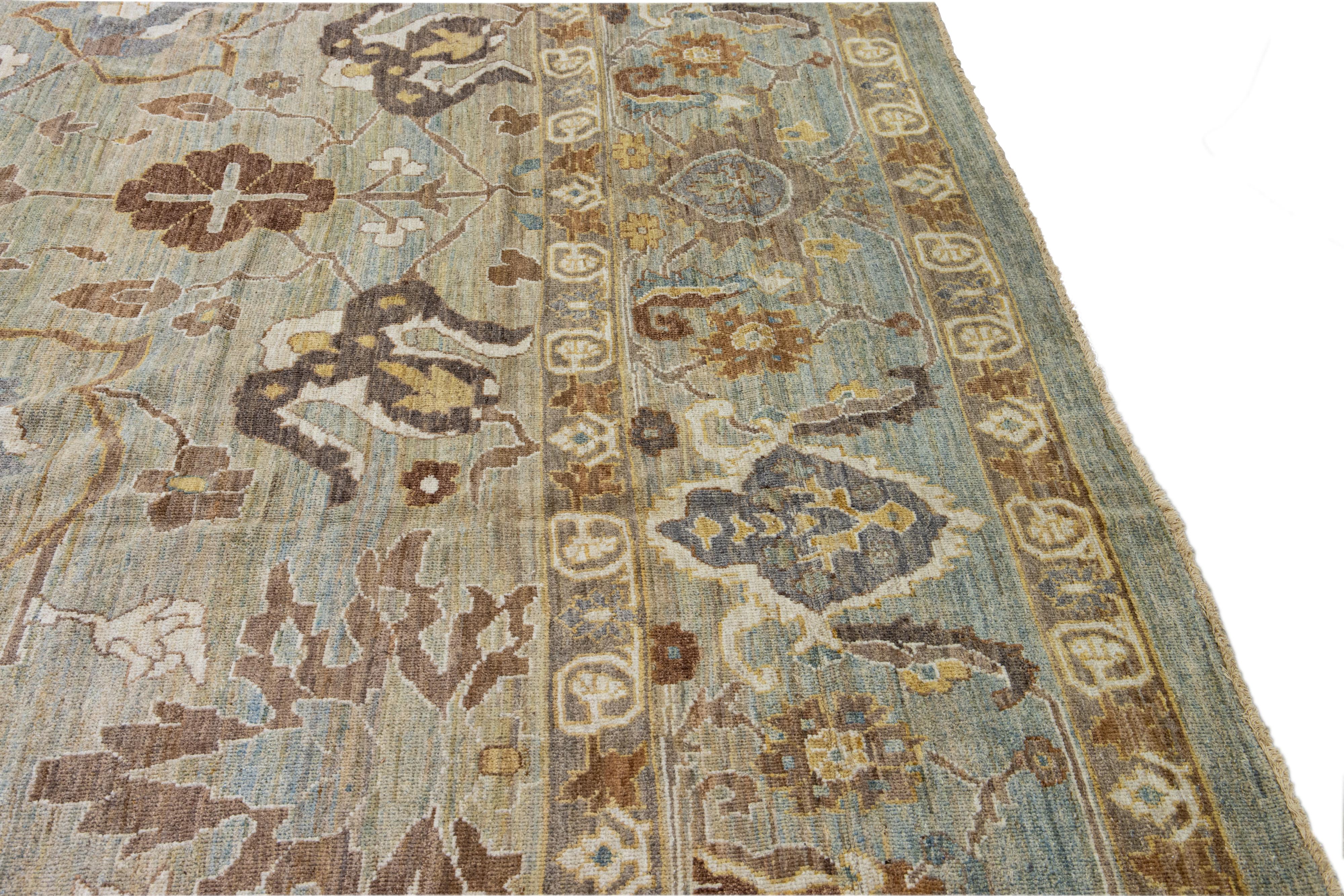 Hand-Knotted Modern Oversize Sultanabad Handmade Floral Gray and Blue Wool Rug For Sale