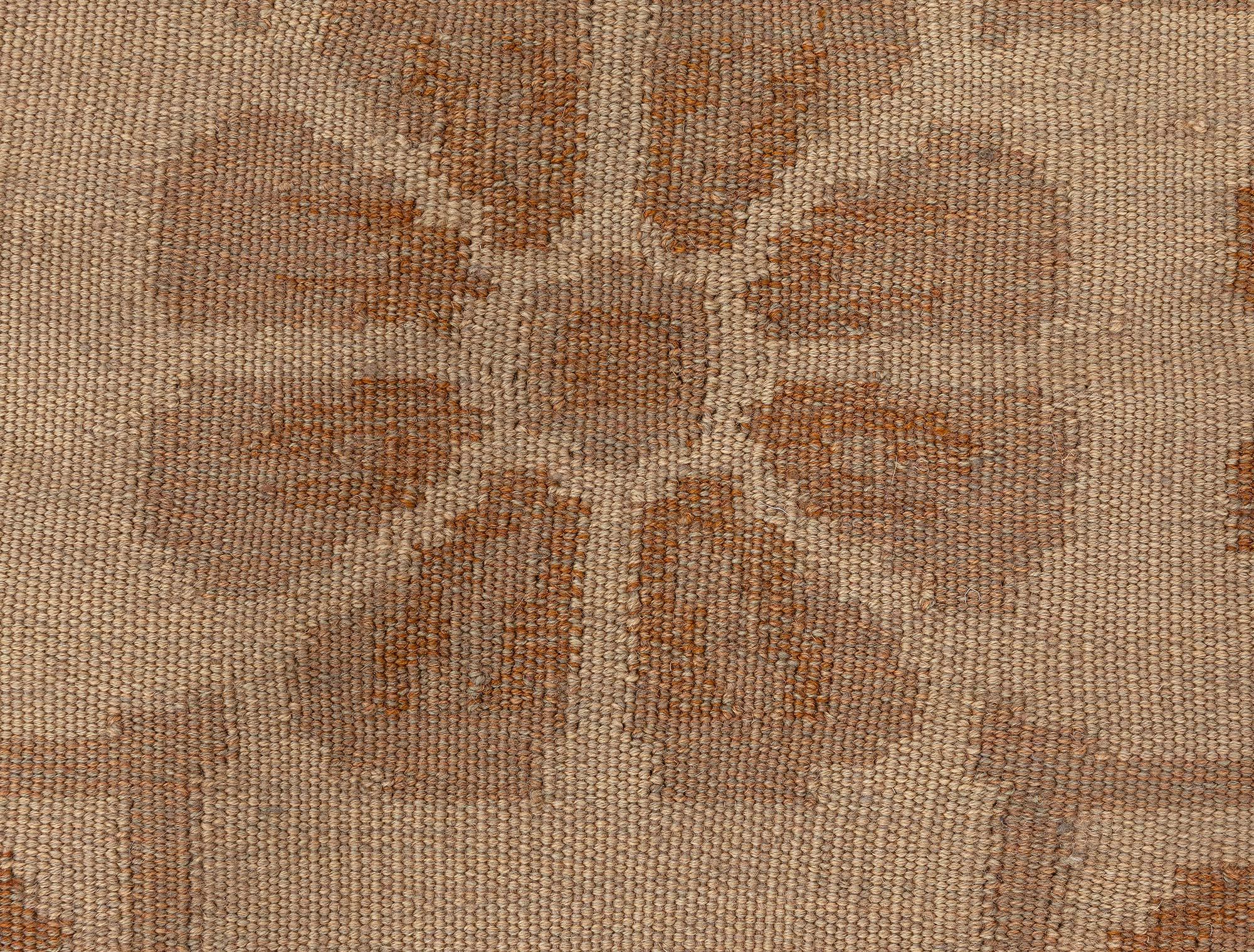 XXIe siècle et contemporain Tapis moderne surdimensionné en laine de Bessarabie par Doris Leslie Blau en vente