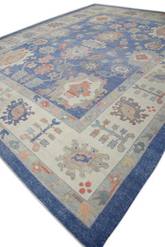 Türkischer Oushak-Teppich in Übergröße aus handgewebter Wolle in Blau & Rosa mit Blumenmuster 13'11" X 17'3"