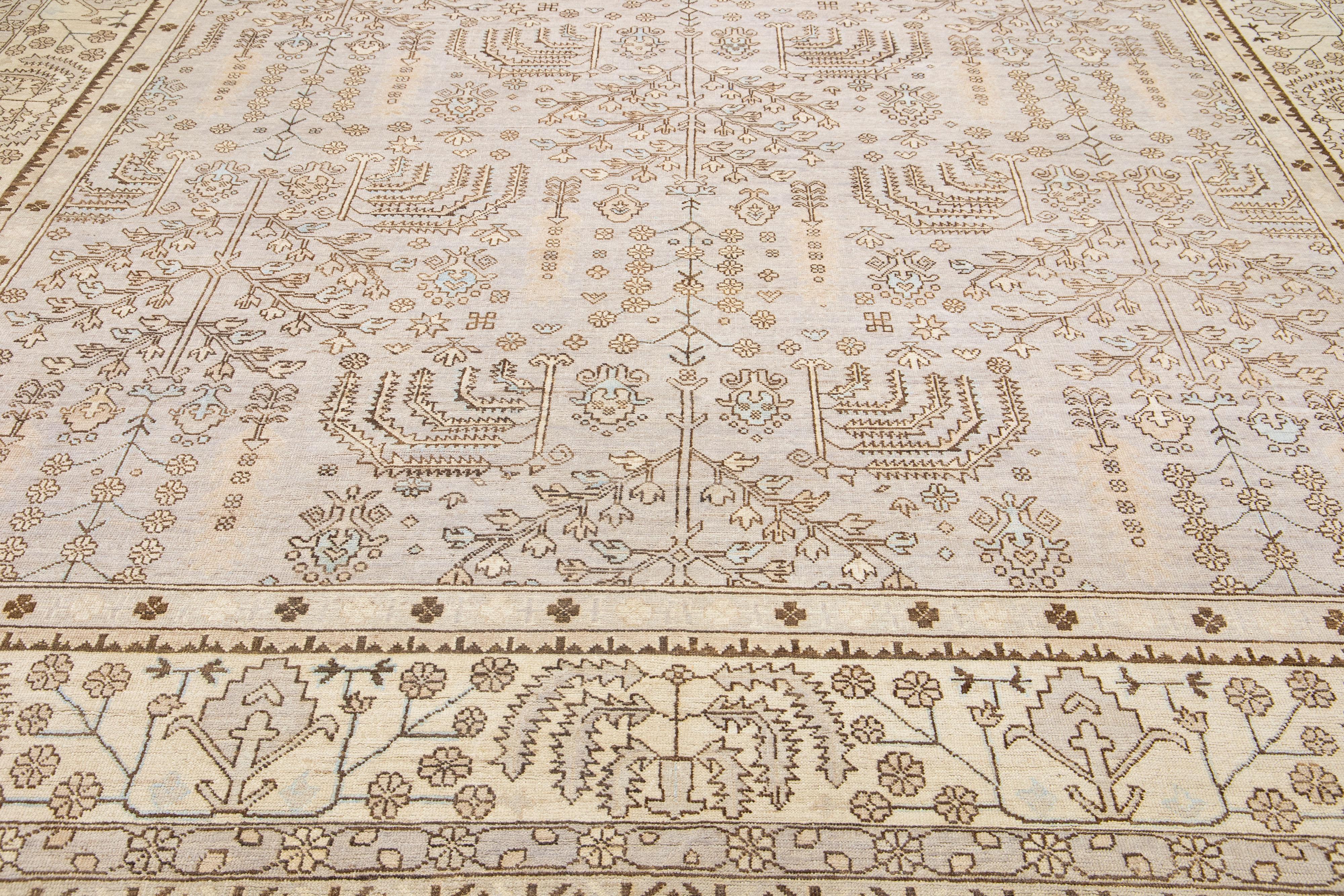Contemporary Modern Ovesize Oushak Wool Rug Handmade with Beige Floral Field For Sale