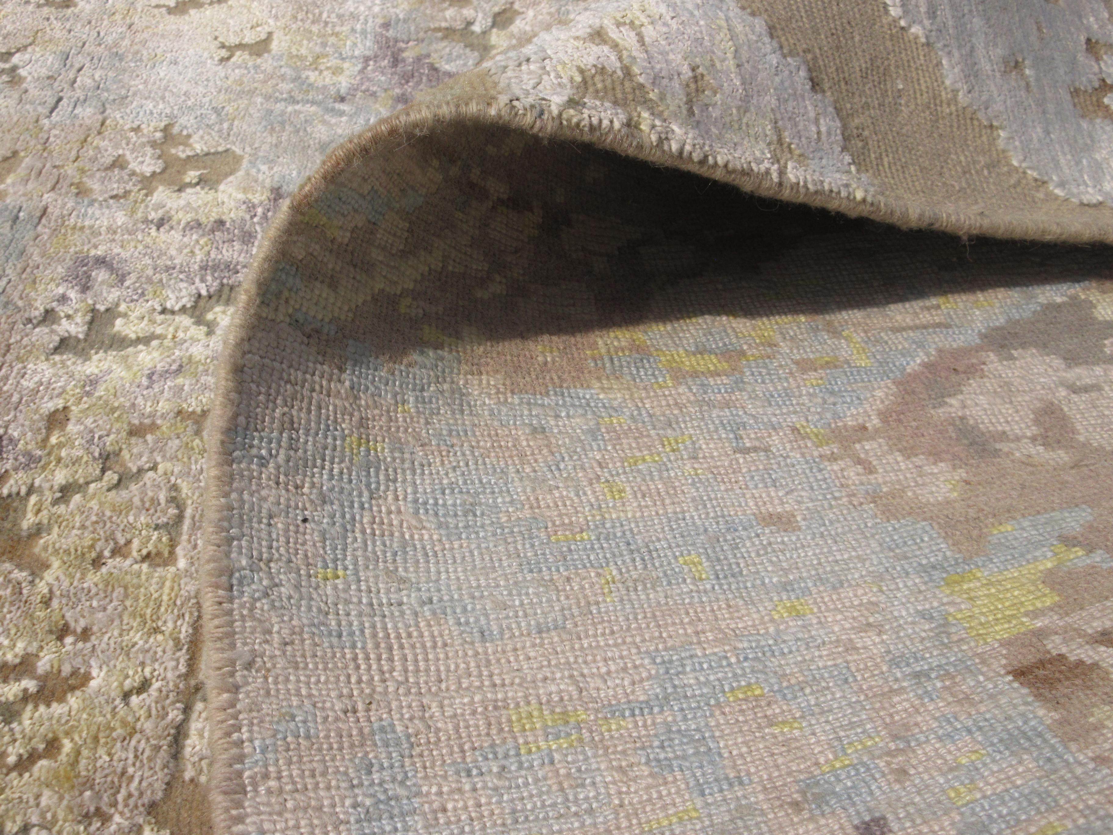 Moderne Oxidierte Wolle und Seide im Zustand „Neu“ im Angebot in Laguna Hills, CA