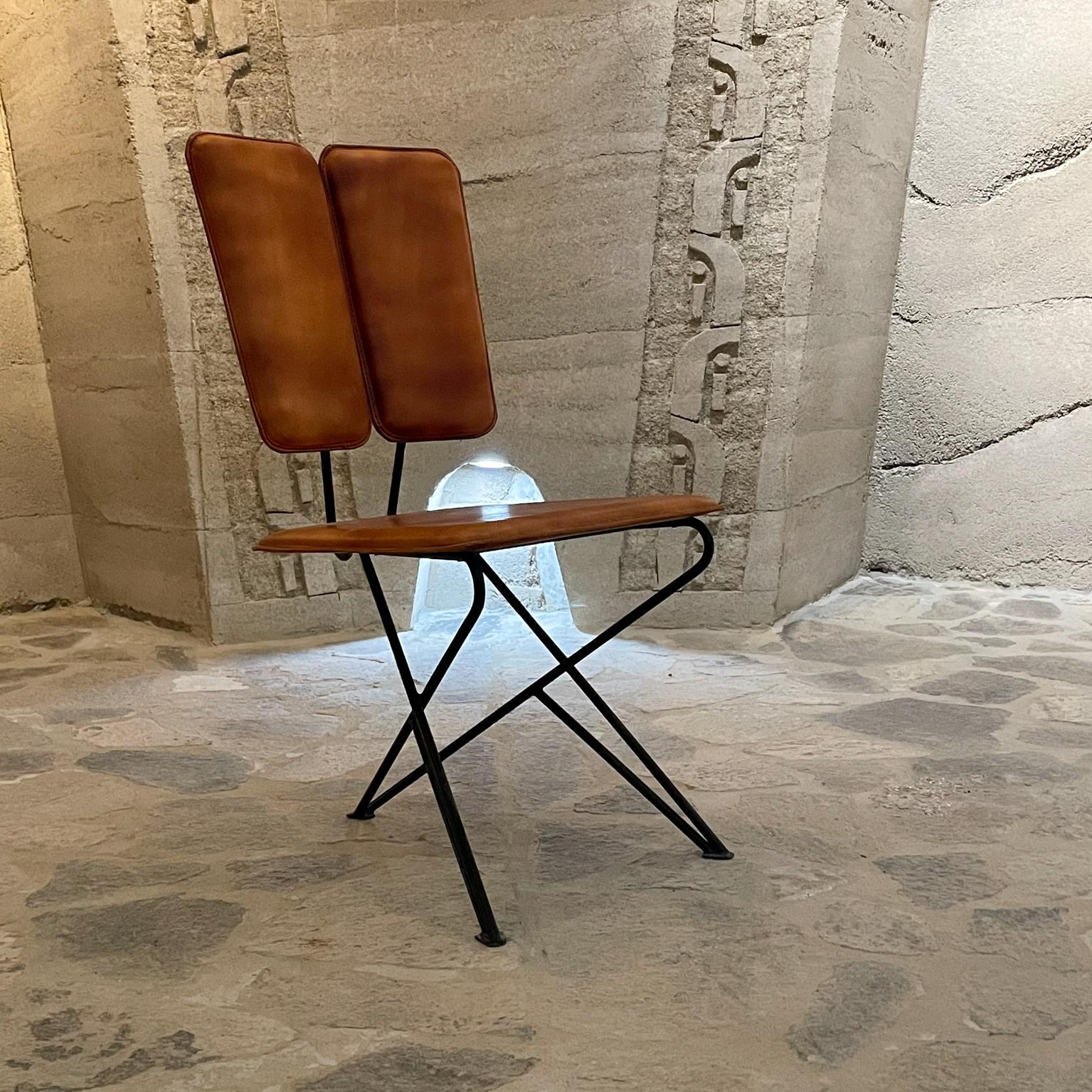 Bronze Pablex Leather Tripod Chair Pablo Romo for AMBIANIC For Sale