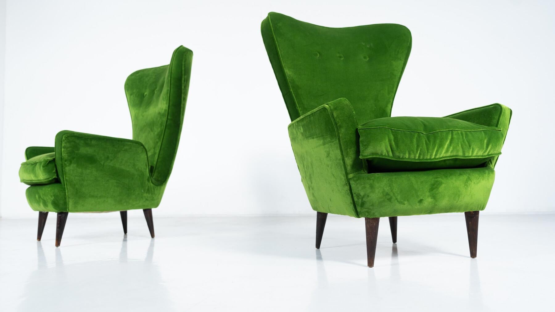 Italian Modern Pair of Armchairs by Emilia Sala and Giorgio Madini - New Upholstery For Sale