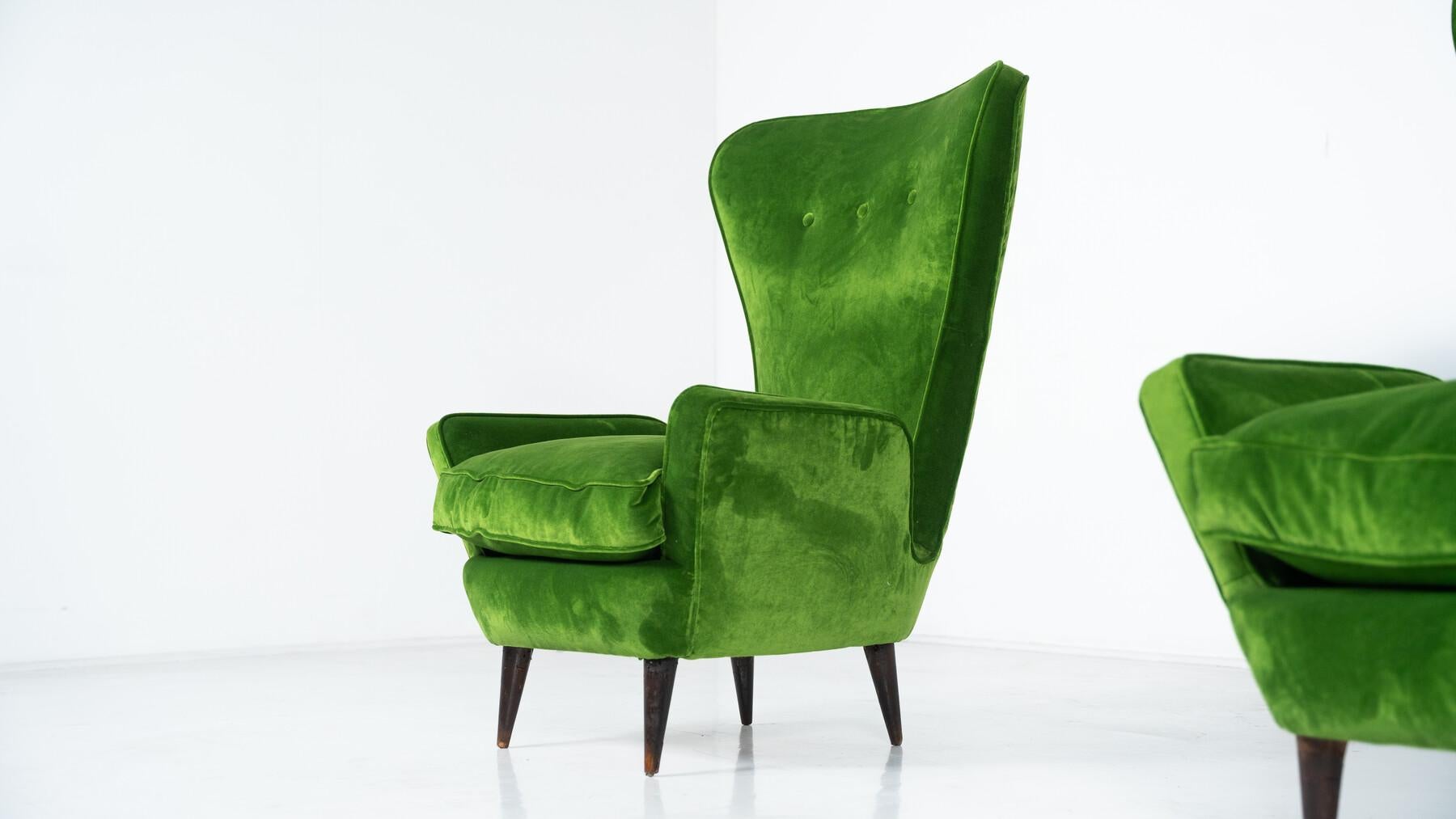 Modern Pair of Armchairs by Emilia Sala and Giorgio Madini - New Upholstery For Sale 2