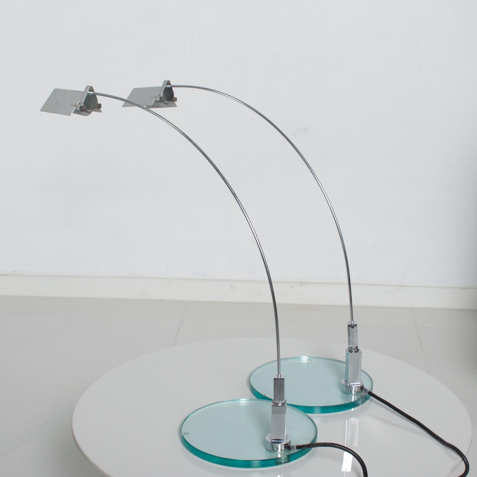 Paire de lampes de bureau Fontana Arte des années 1990, modèle Falena par Alvaro Siza, Italie Bon état à Chula Vista, CA