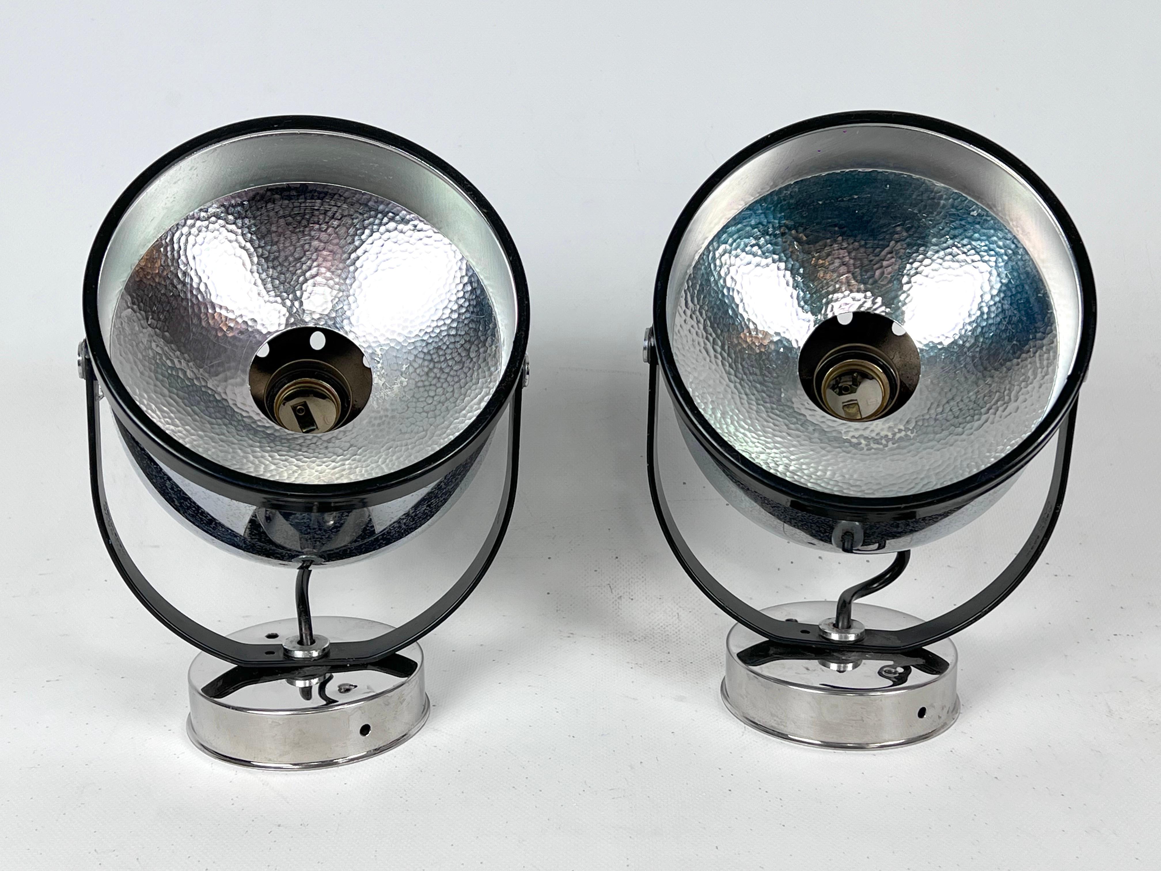 Modern Pair of Gae Aulenti Orientable Wall Lamps for Stilnovo, Italy 1970s 1