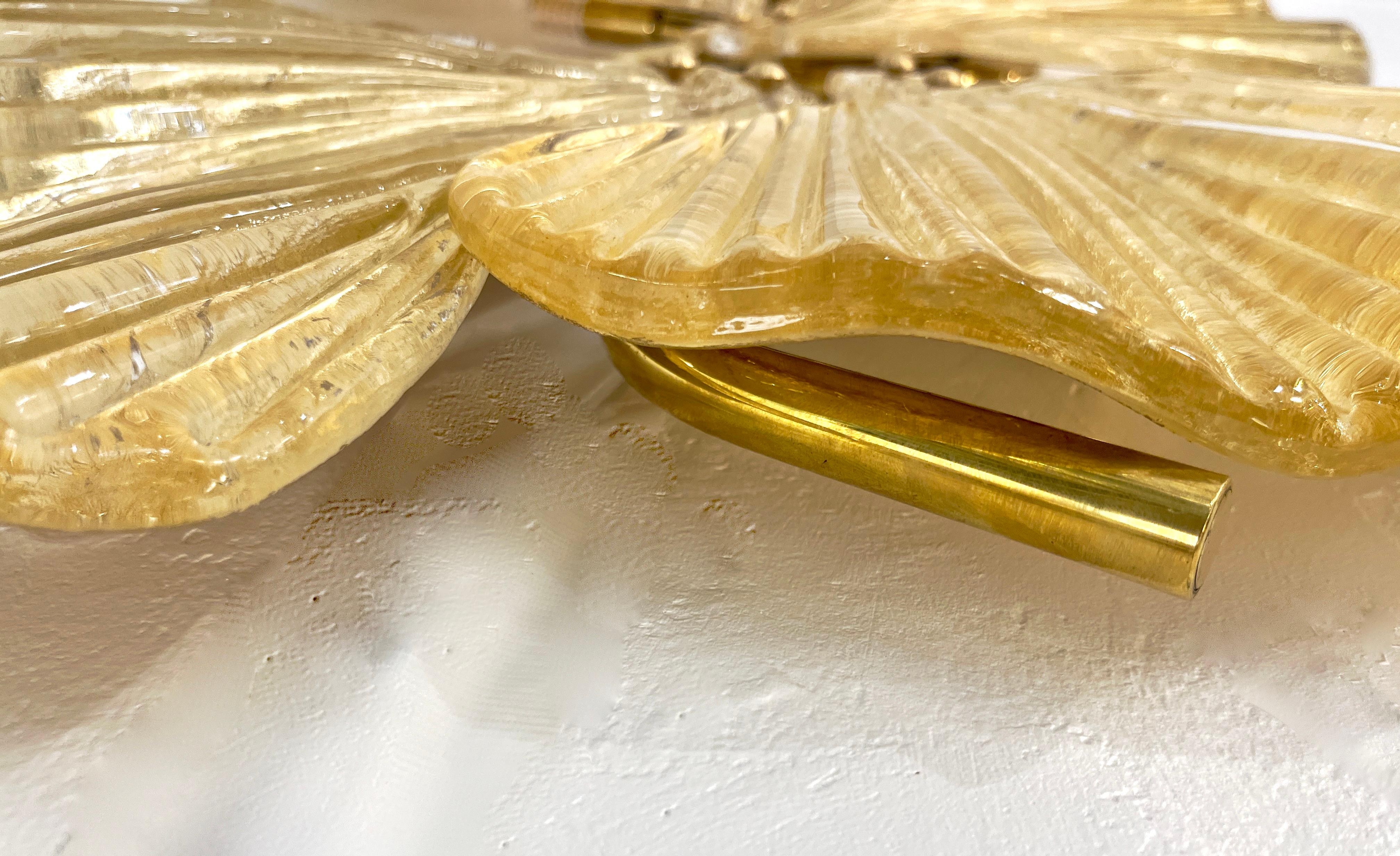 Paire moderne d'appliques à 6 branches en verre de Murano doré à la feuille et au cristal d'Italie  en vente 5