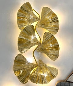 Moderna Pareja de Apliques Italianos de 6 Hojas de Cristal y Pan de Oro de Murano