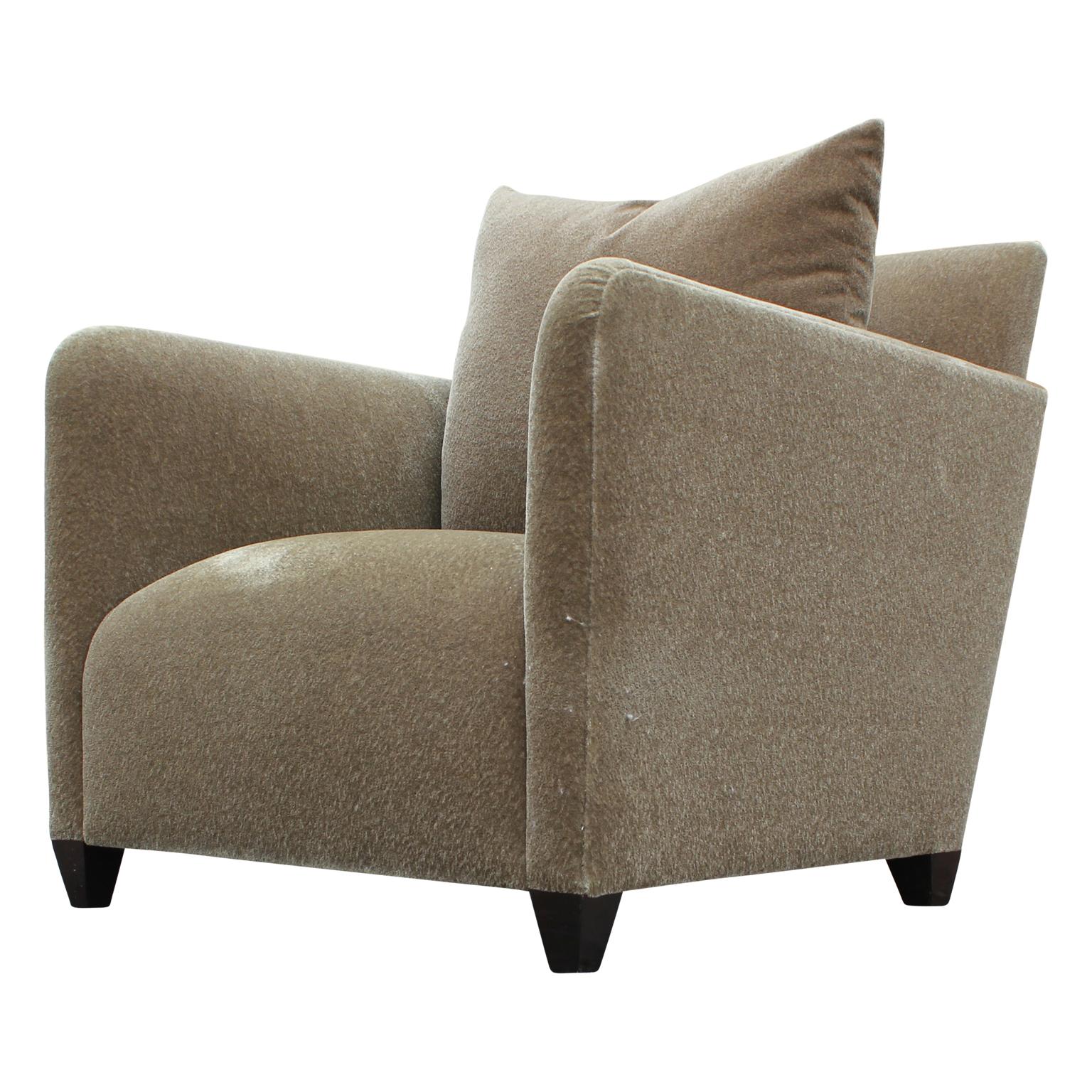Modern Pair of Olive Donghia Mohair Lounge / Club Chairs In Excellent Condition In Houston, TX