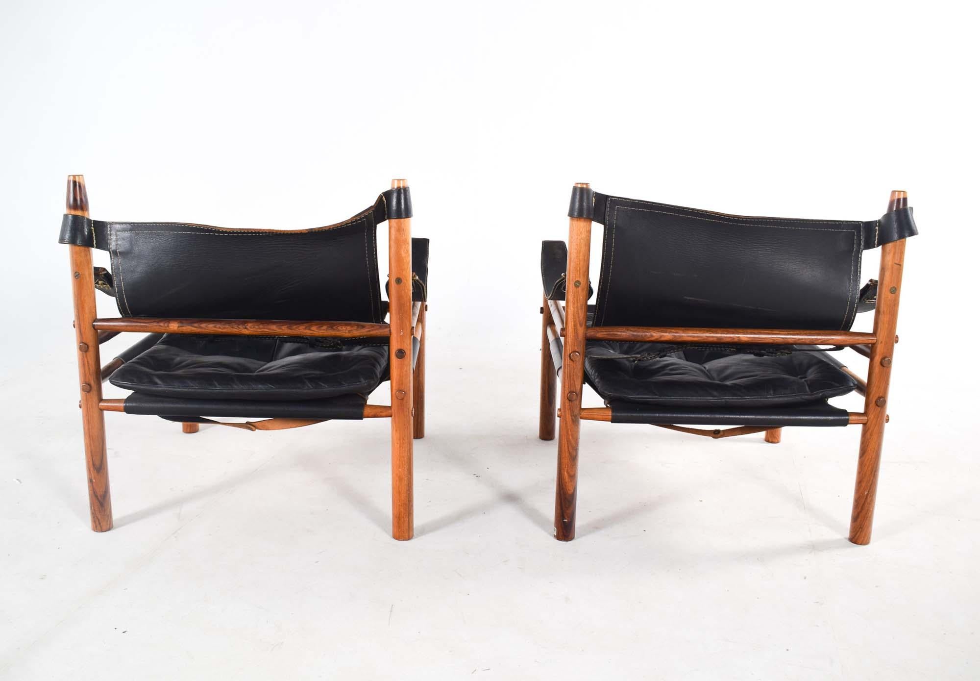 20ième siècle Paire moderne de fauteuils Sirocco en bois de rose d'Arne Norell, 1960 en vente