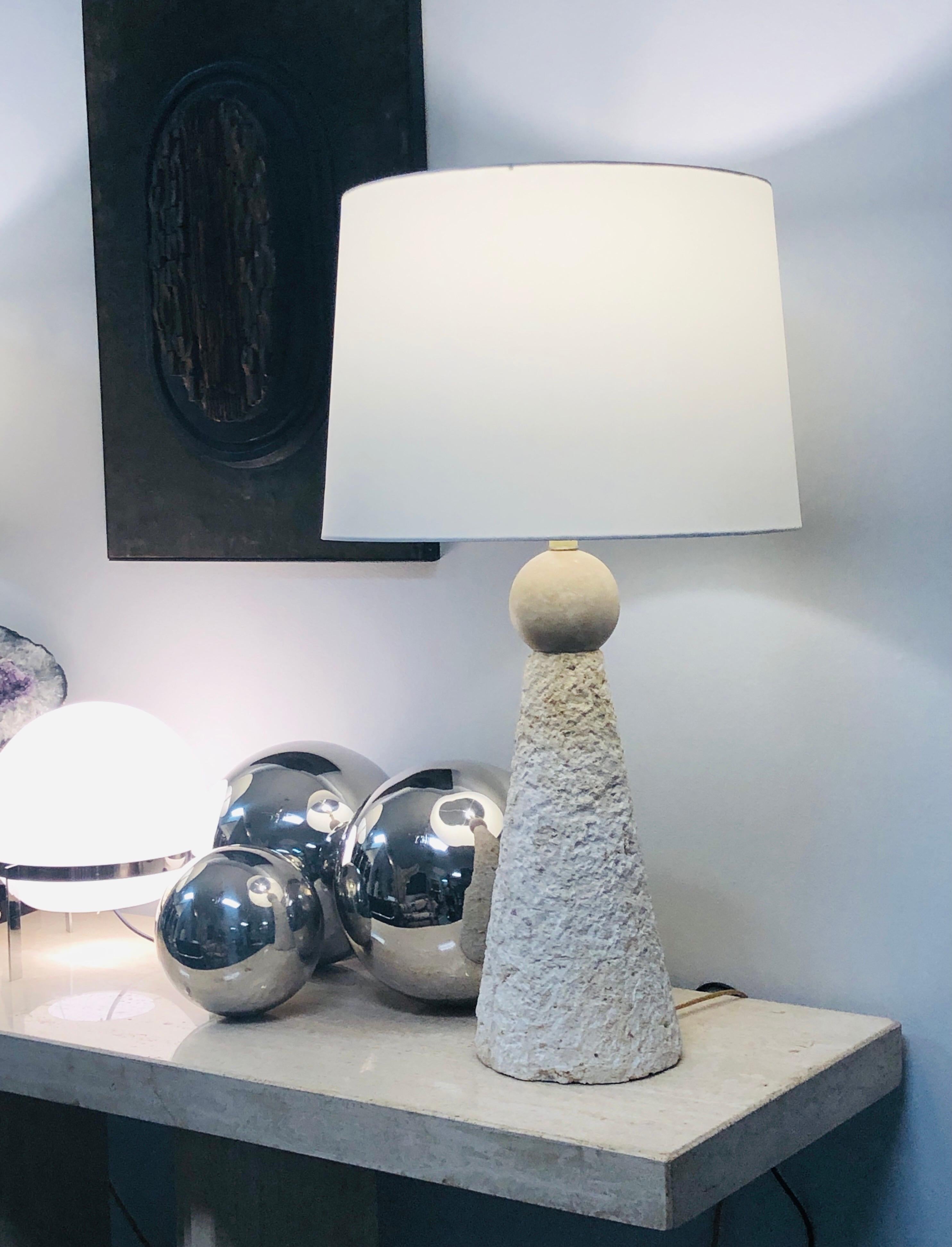 Modern Pair of Sculptural Stone Table Lamps, 1970s 5