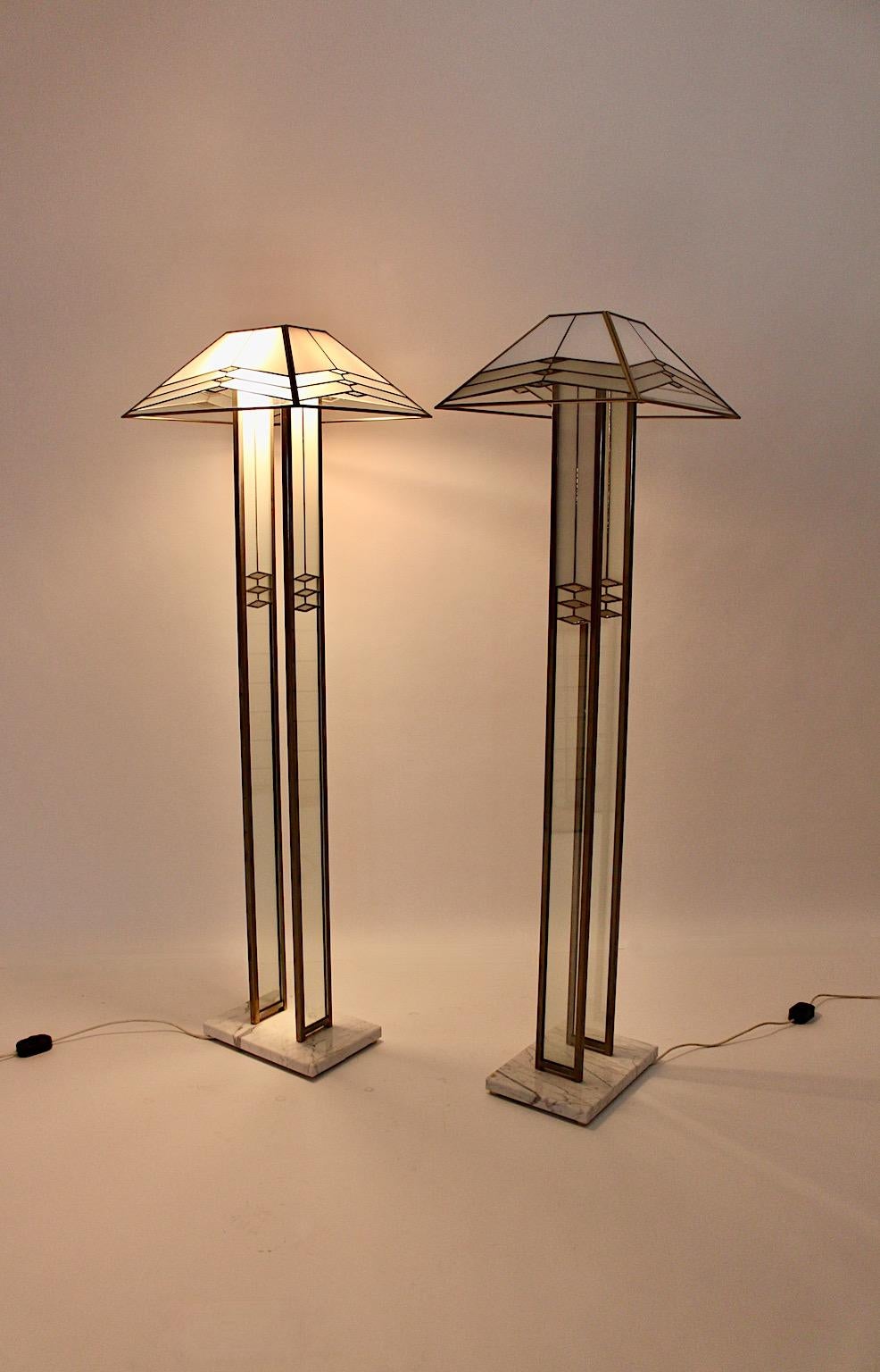 Paire de lampadaires italiens modernes vintage en métal et marbre Poliarte, années 1980 en vente 4