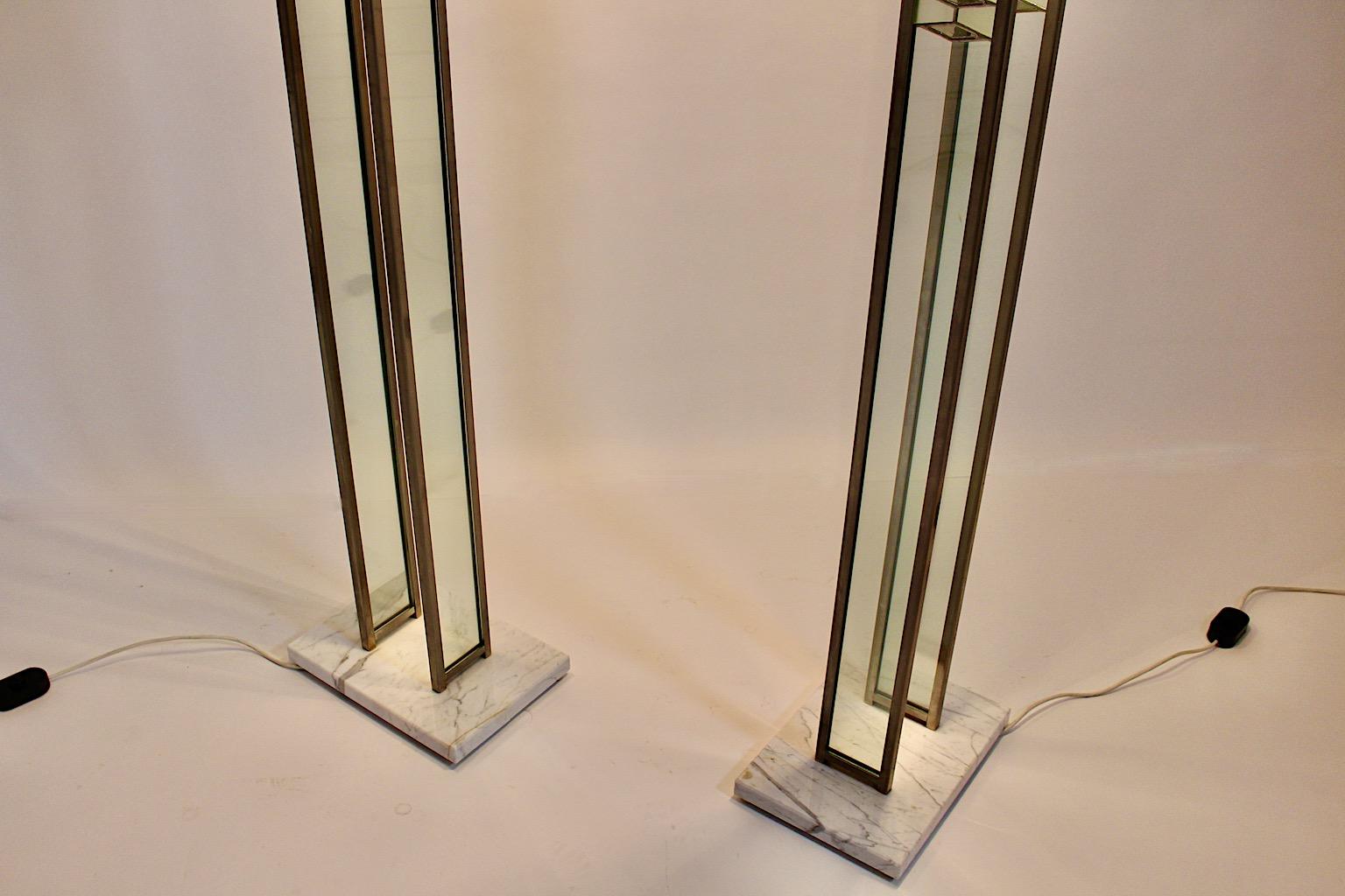 Modernes Paar italienischer Vintage-Stehlampe aus Marmorglas und Metall, Poliarte, 1980er Jahre im Angebot 7