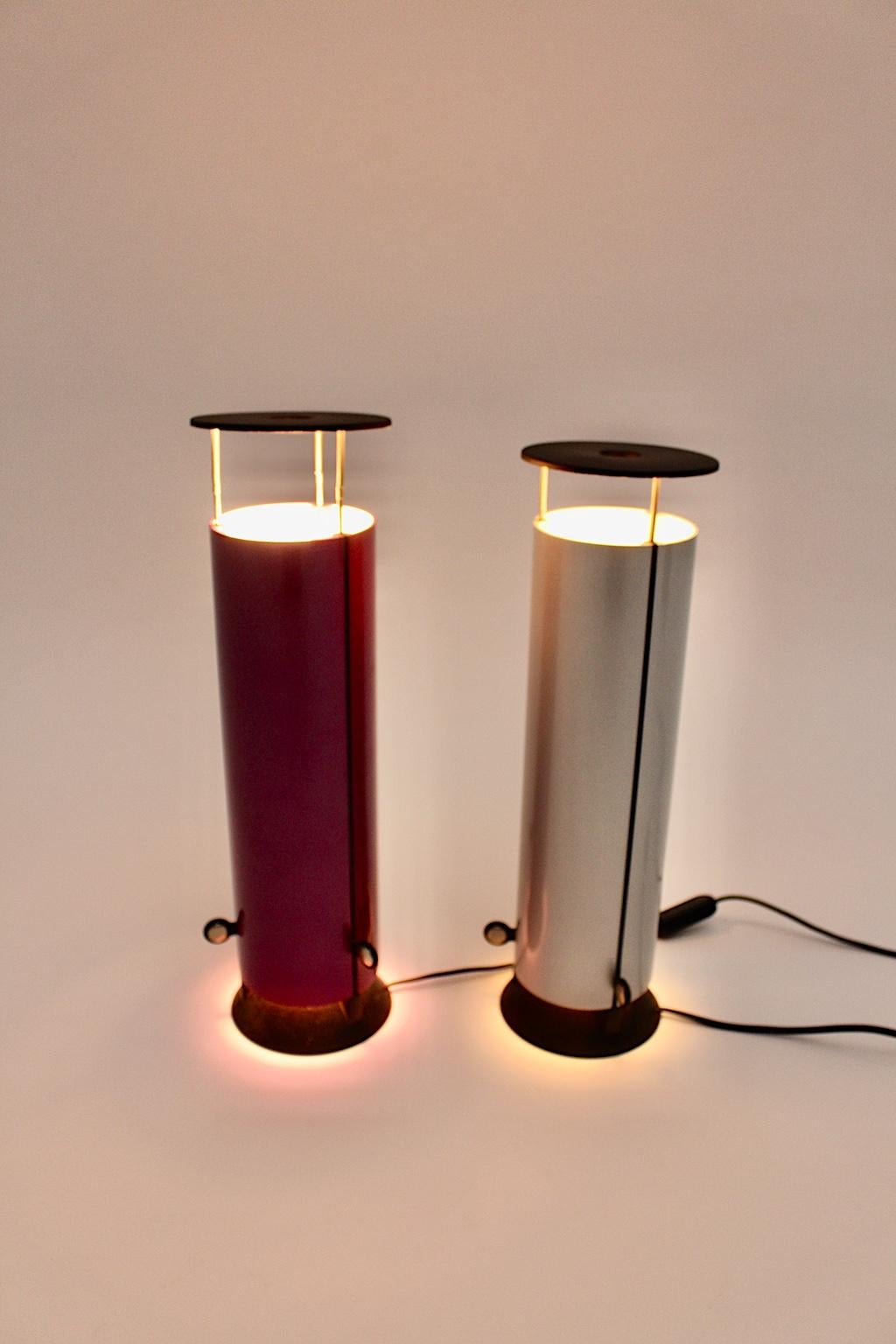 Modern Pair of Vintage Plastic Table Lamps Lilac Silver Black, 1980s, Italy For Sale 5
