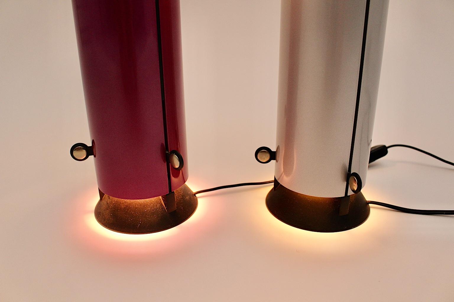 Modern Pair Duo Vintage Plastic Table Lamps Lilac Silver Black, 1980s, Italy For Sale 6
