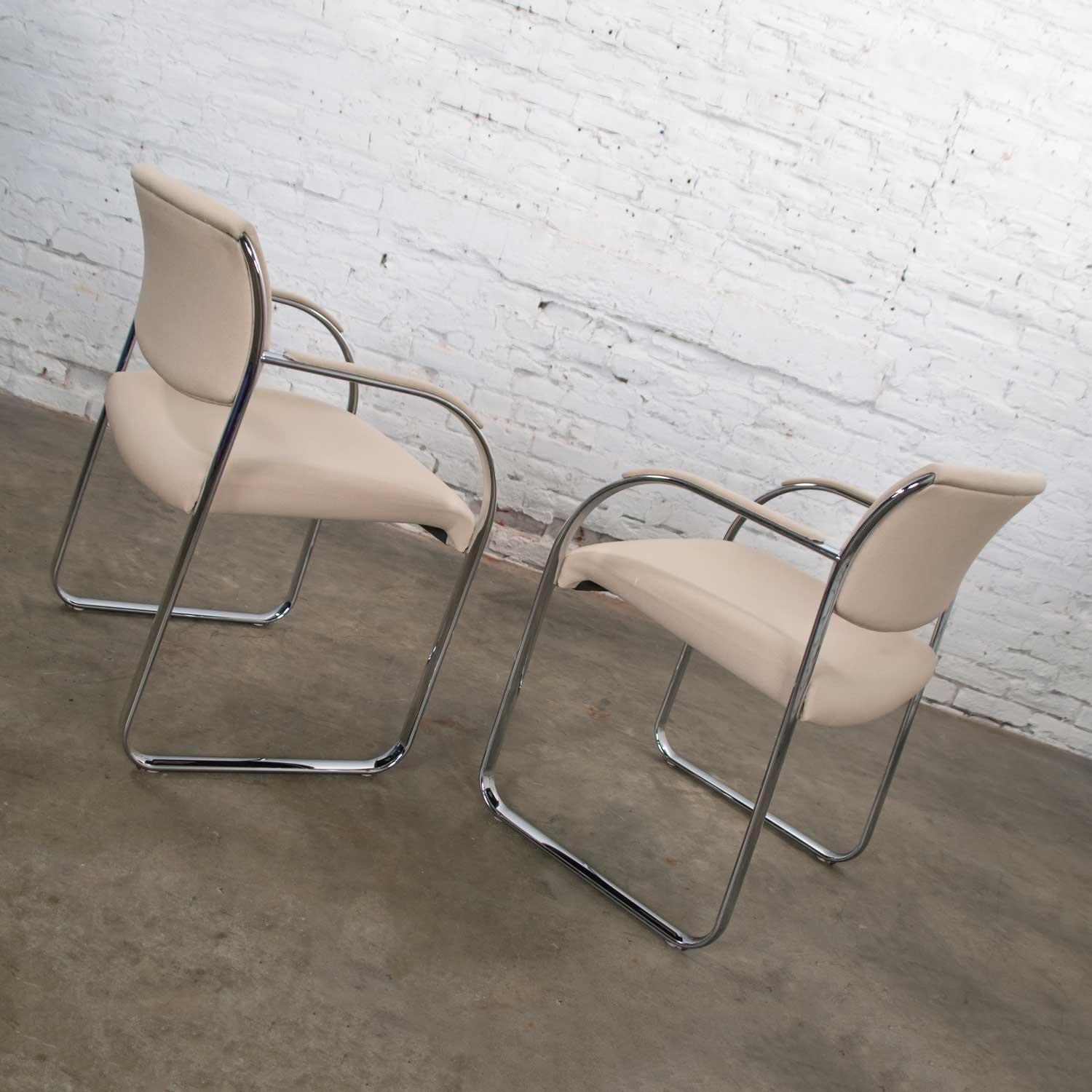 Modern Pair Off-White and Chrome Accent or Dining Armchairs by Steelcase For Sale 6