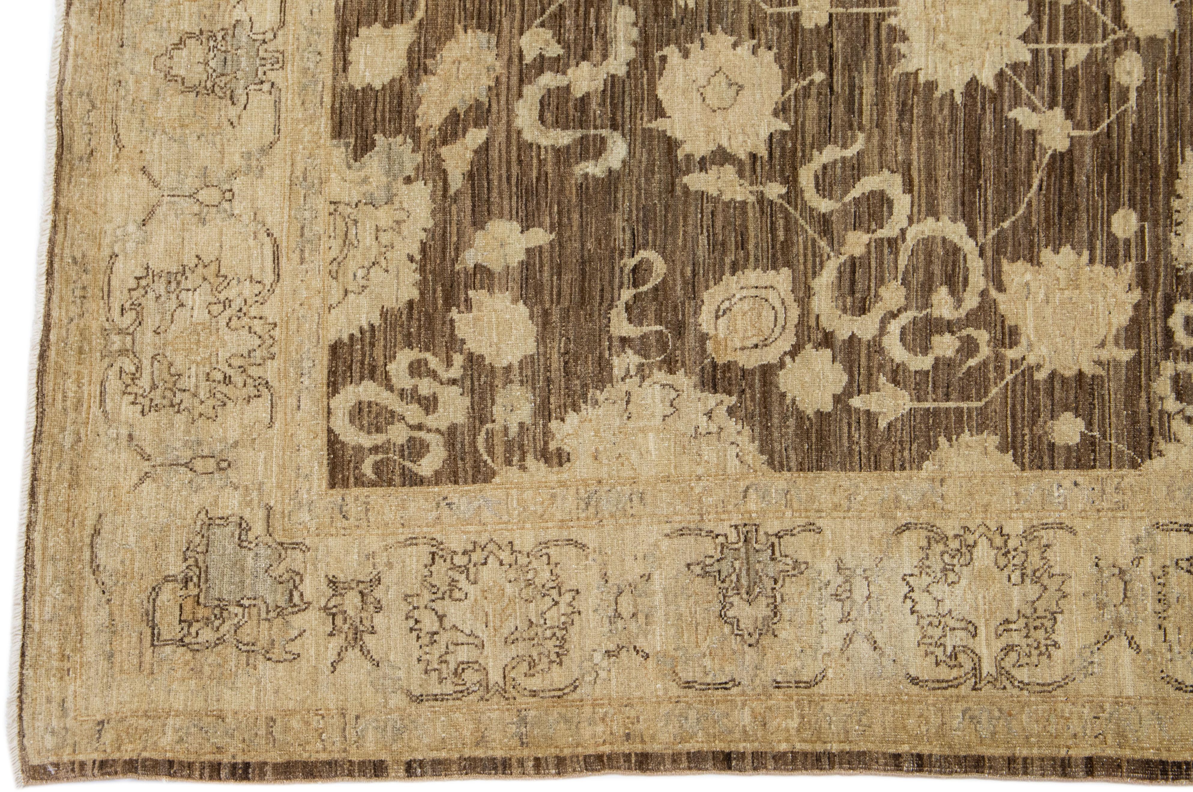 Modern Paki Peshawar Handmade Wool Rug with Floral Design in Brown In New Condition For Sale In Norwalk, CT