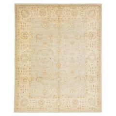 Tapis moderne Paki Peshawar en laine beige et gris avec motif sur toute sa surface