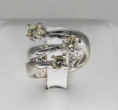 Modern Past Present Future 3-Stone 0.76 Carat Diamonds Swivel Design Ring 14k