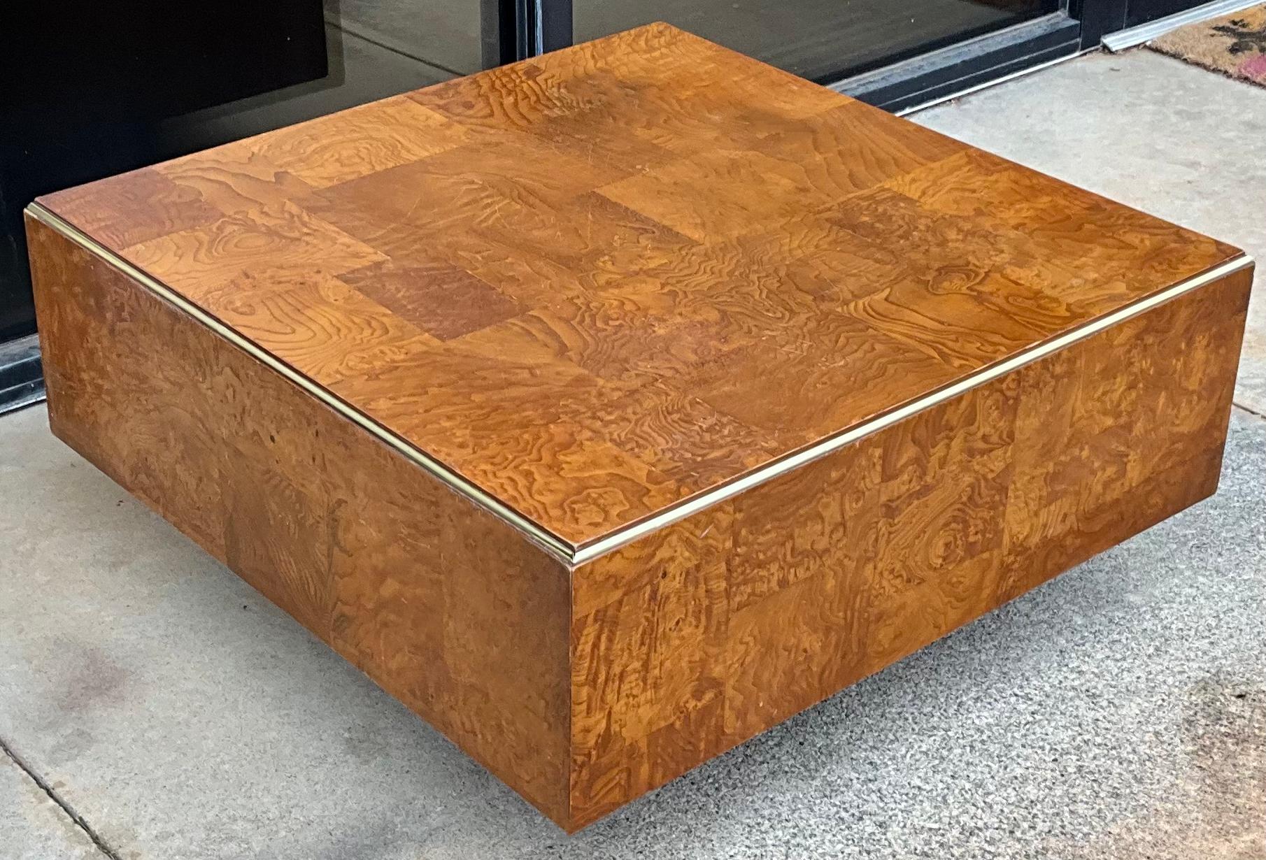 Modern Patchwork Burl And Brass Milo Baughman Style Coffee Table   In Good Condition For Sale In Kennesaw, GA