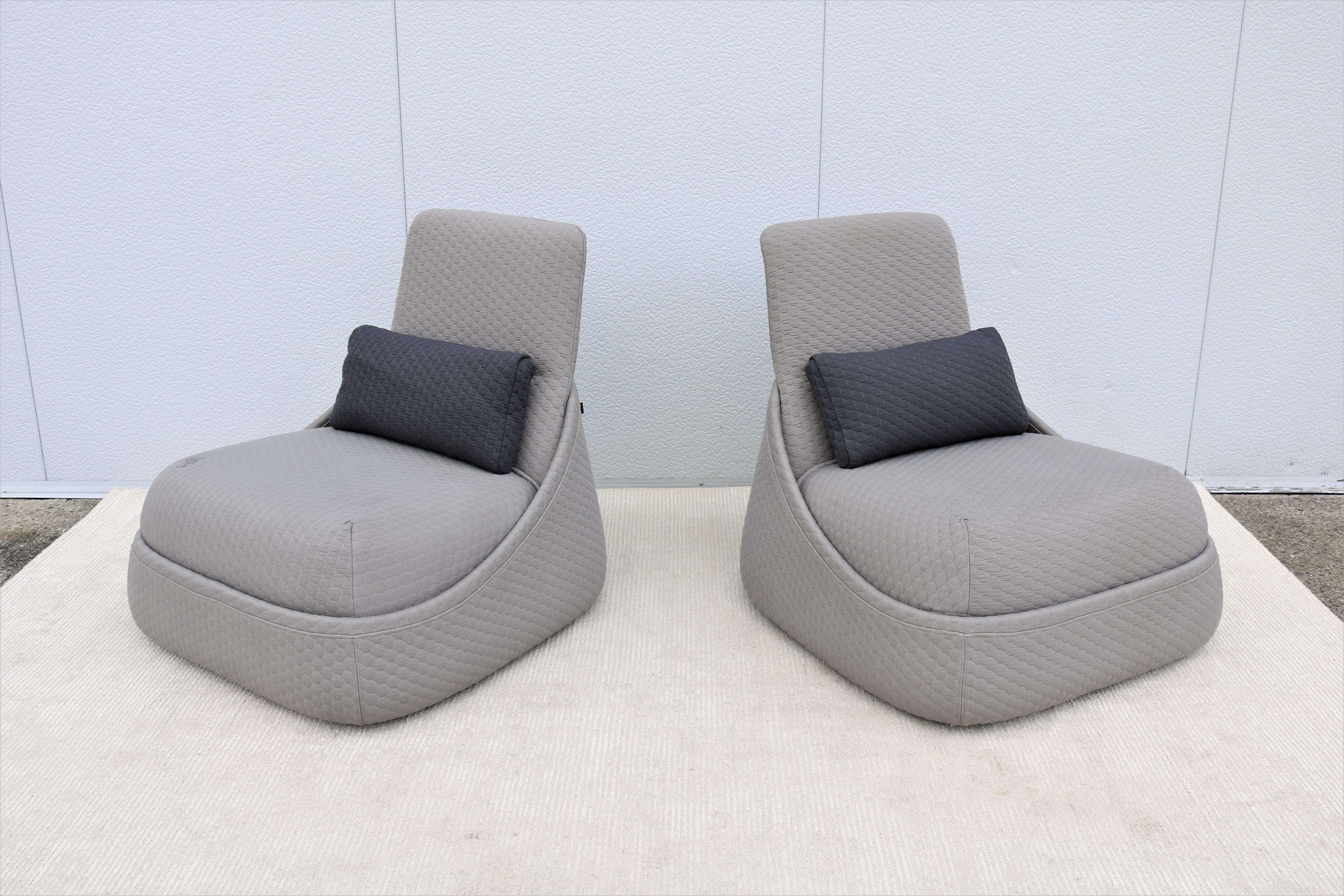 Modern Patricia Urquiola for Coalesse Hosu Lounge Chairs with Ottoman, a Pair In Excellent Condition For Sale In Secaucus, NJ