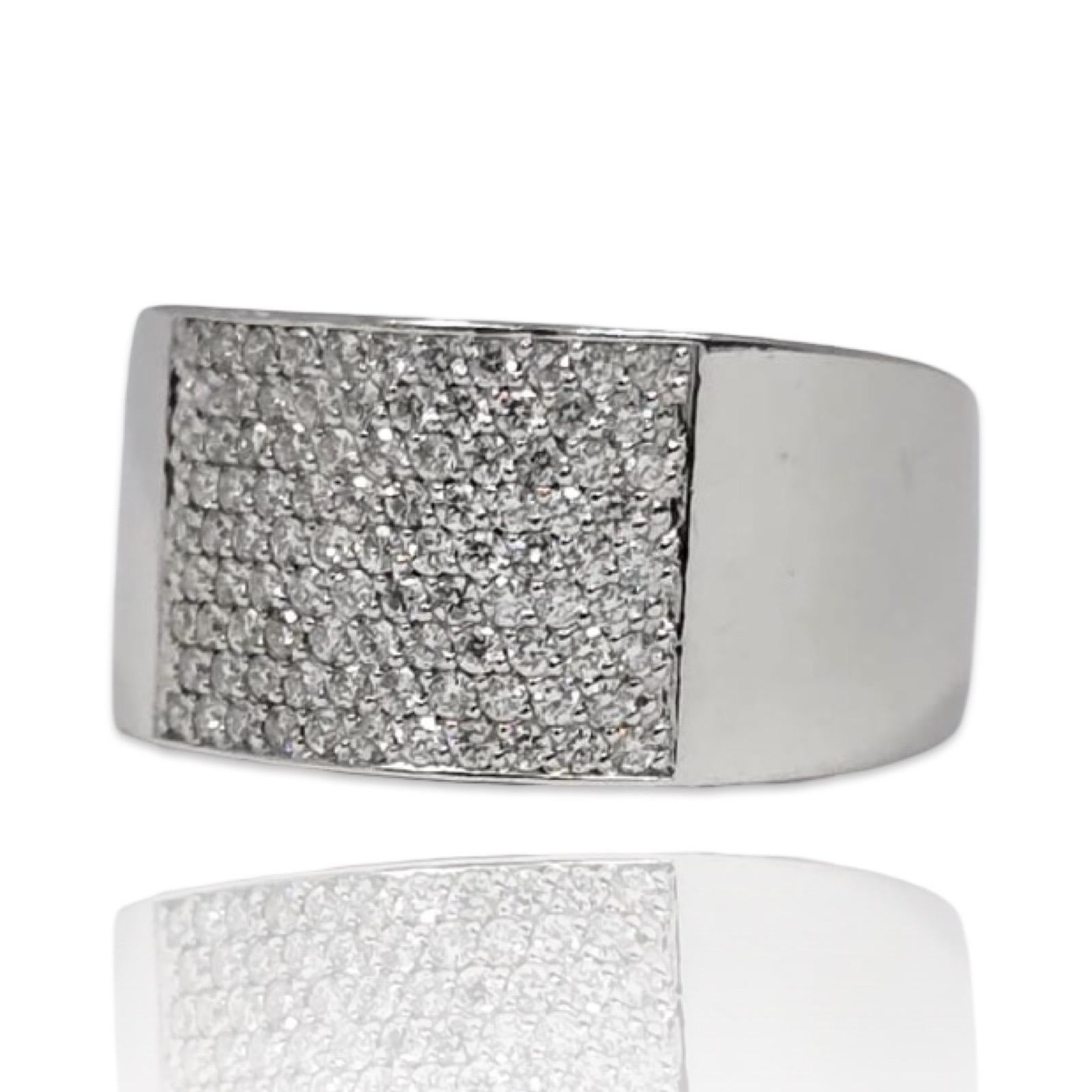 Zeitgenössischer Pavé-Diamantring mit 99 runden natürlichen Diamanten im Brillantschliff von insgesamt ca. 0,99 Karat. Jeder Stein von 0,01 Karat ist in reichhaltigem 14-karätigem Weißgold (5 g) gefasst und für ein elegantes, glitzerndes Finish mit