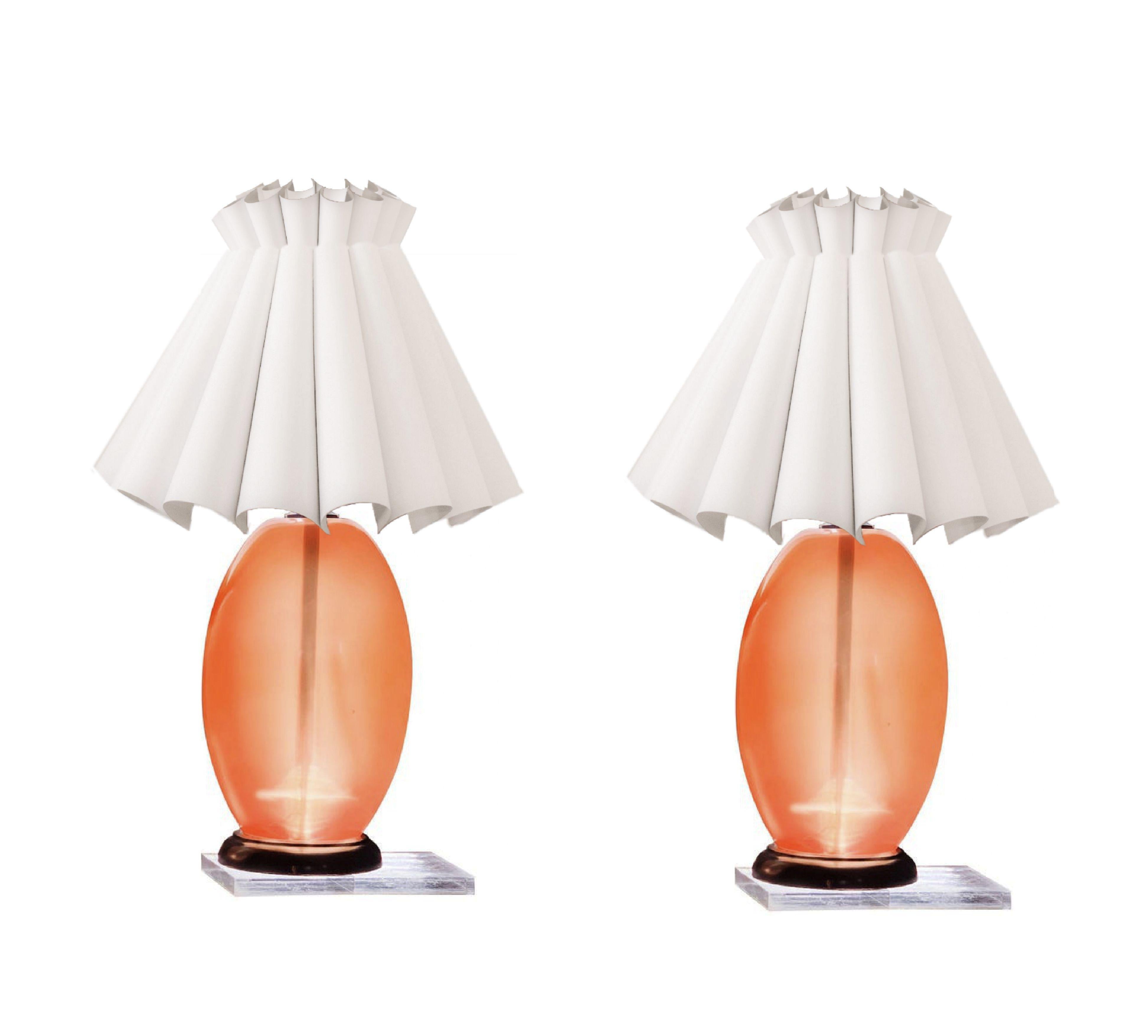 Modern Peach Lucite Midcentury Monumental Sculptural Egg Form Table Lamp In Good Condition For Sale In Brooklyn, NY