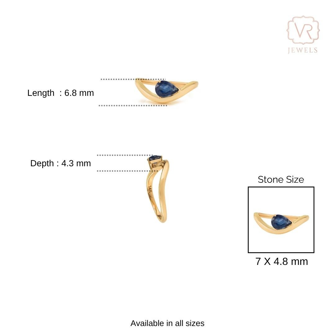 En vente :  Bague moderne en or jaune 14k avec saphir bleu profond, taille poire et serti clos 10