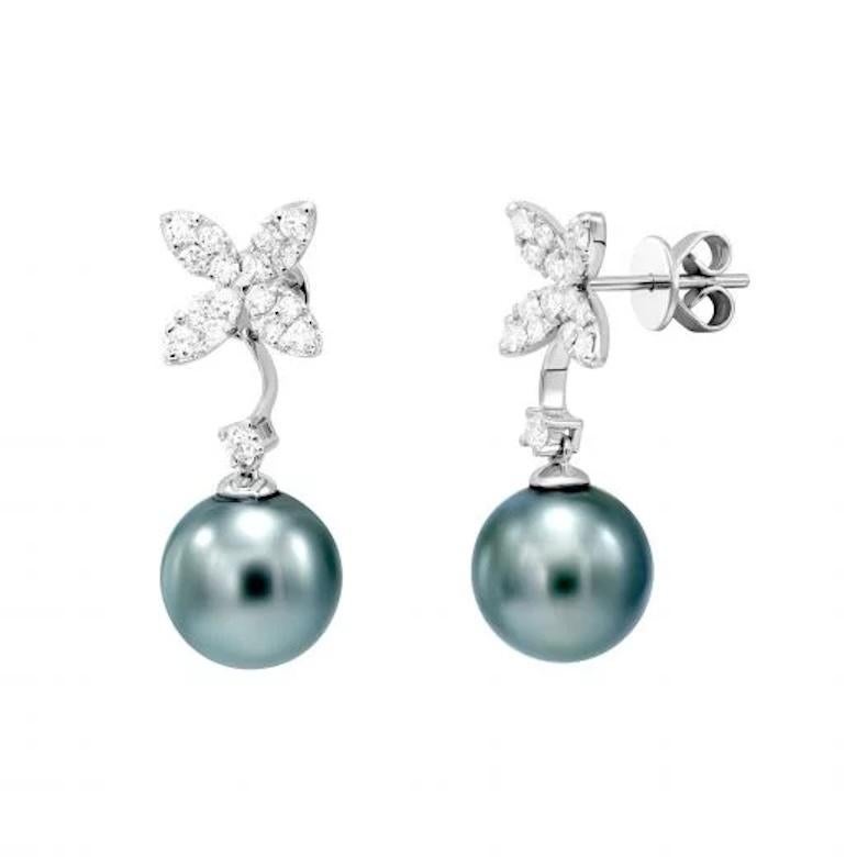 Round Cut Modern Pearl Diamond White 18K Gold Earrings For Her For Sale