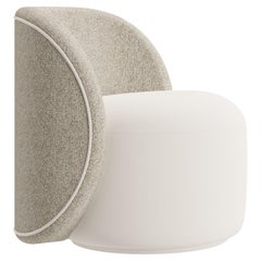 Modern PEARL Swivel Armchair with Rounded Silhouette and Elegant Design