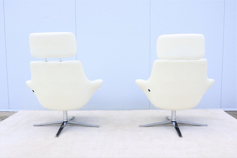 Modern Pearson Lloyd for Coalesse Bob White Swivel Lounge Chair with