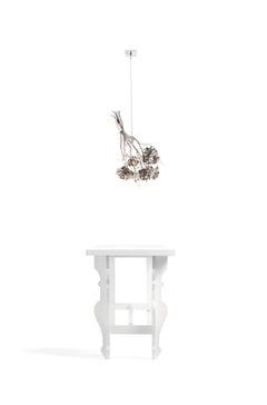Pendentif moderne en forme de bouquet et finition nickelée, La Vie en Rose