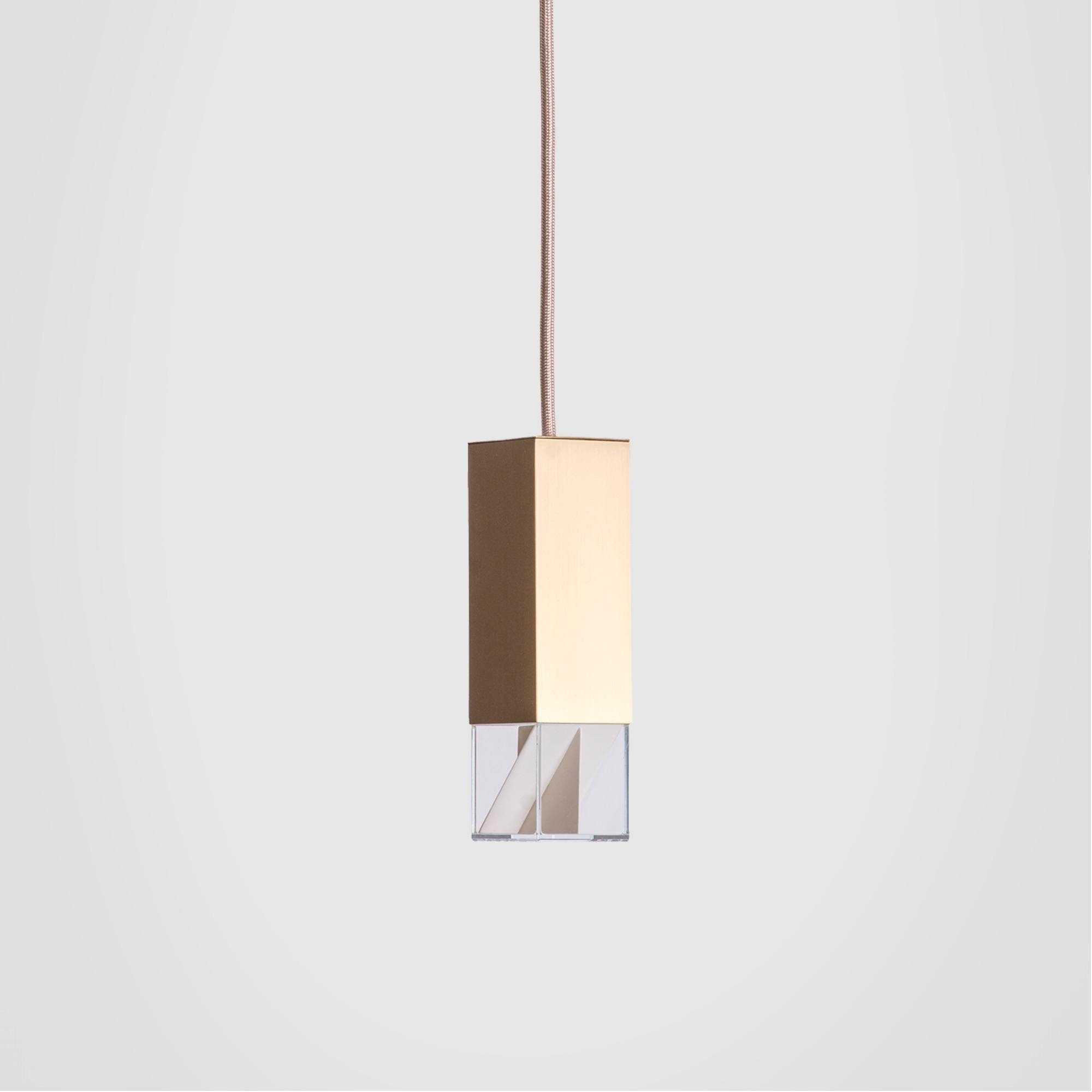 About
Golden Brass Pendant Lamp Single Suspension by Formaminima

Lamp/One Brass from Single Suspensions Series
Design by Formaminima
Single Pendant
Materials:
Body lamp handcrafted in solid brass golden finish / crystal glass diffuser hosting