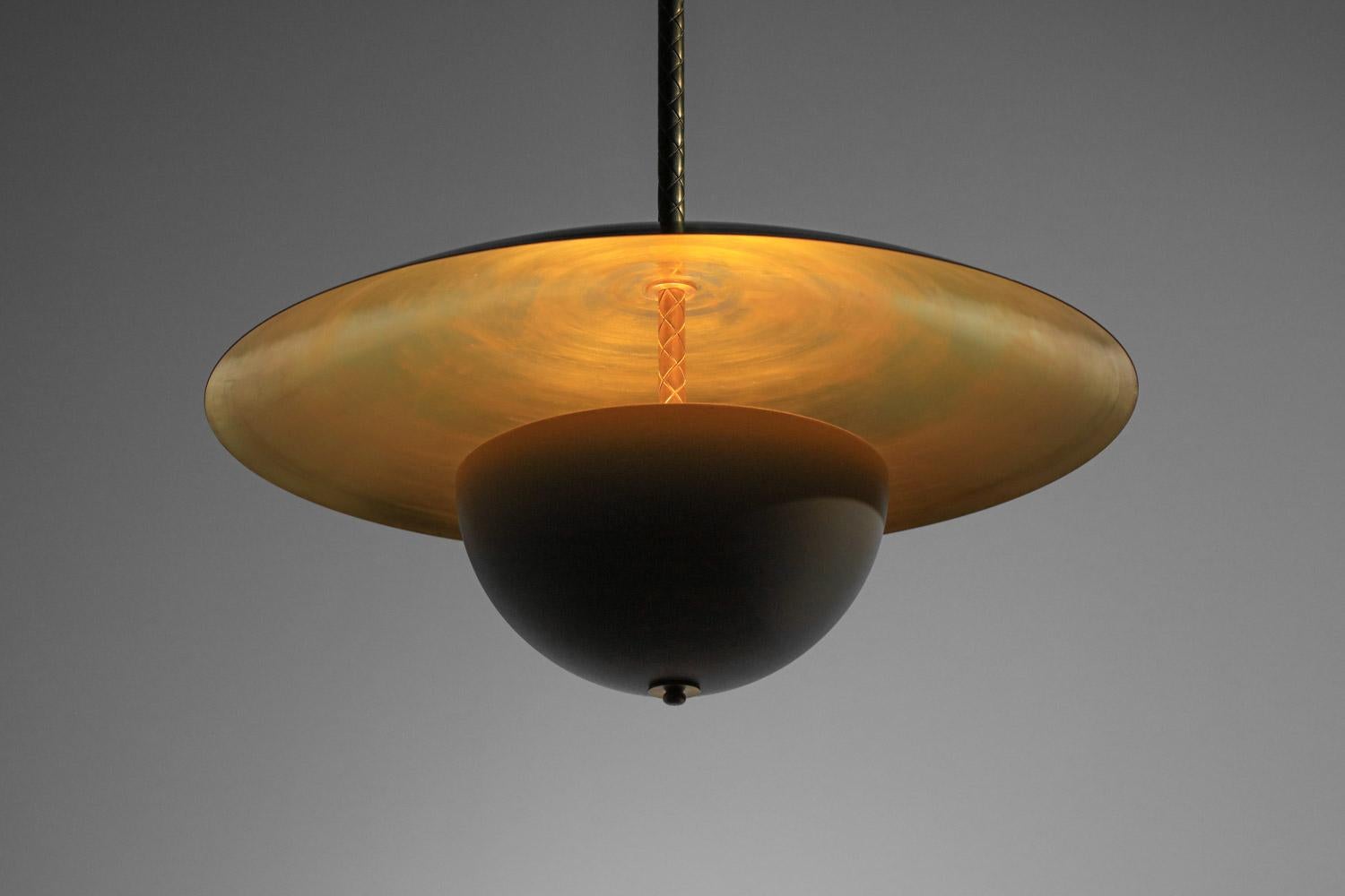 modern  pendant light in massive brass and lacquered metal vintage style 60s For Sale 4
