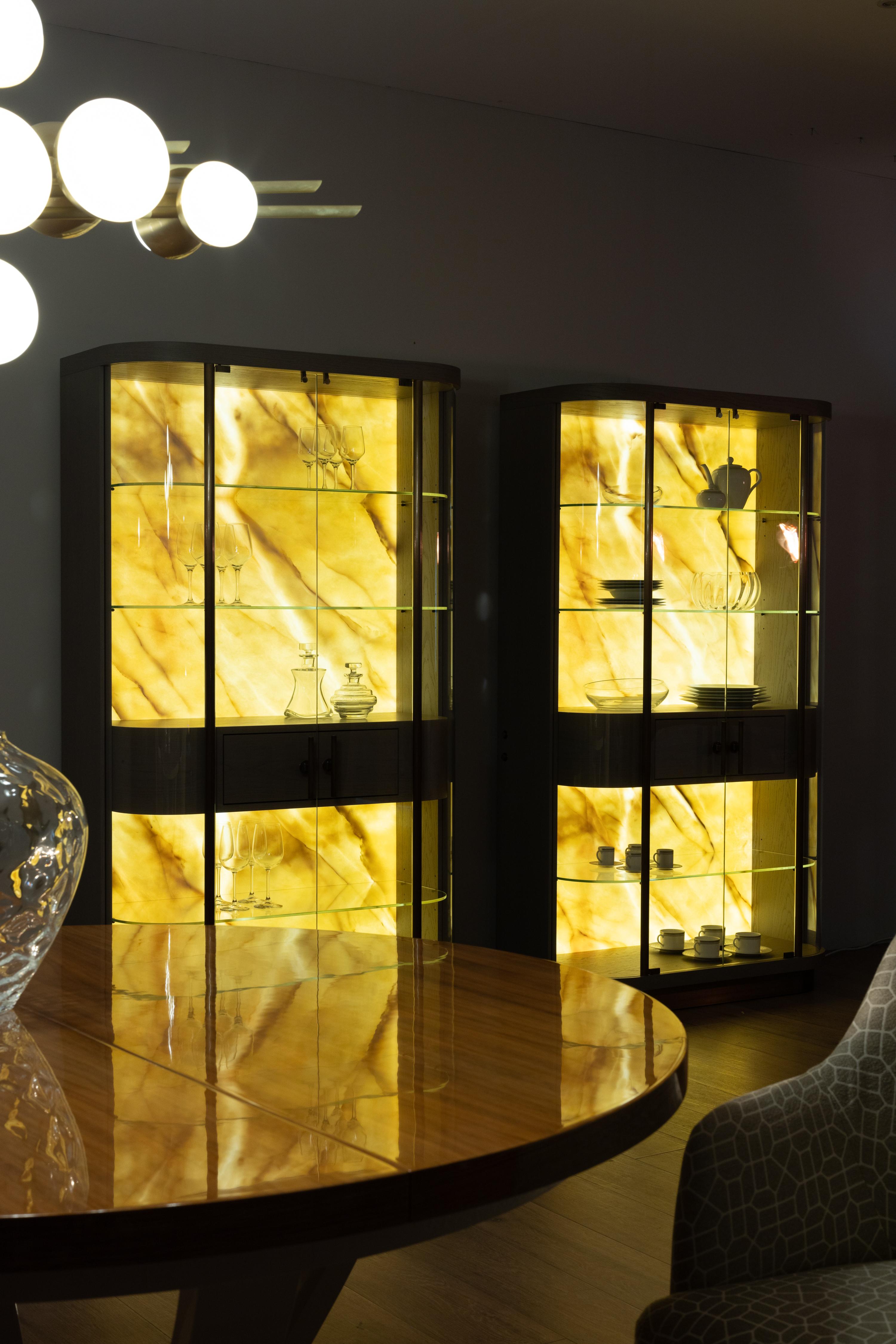 Mueble Bar Vitrina Penedo Moderno Calacatta Bianco Hecho a Mano Portugal Greenapple Moderno de mediados de siglo en venta