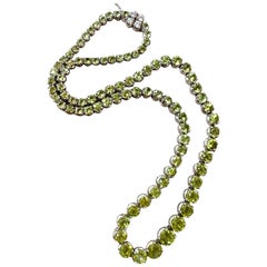 Modern Peridot and Diamond 18 Karat White Gold Tennis Necklace