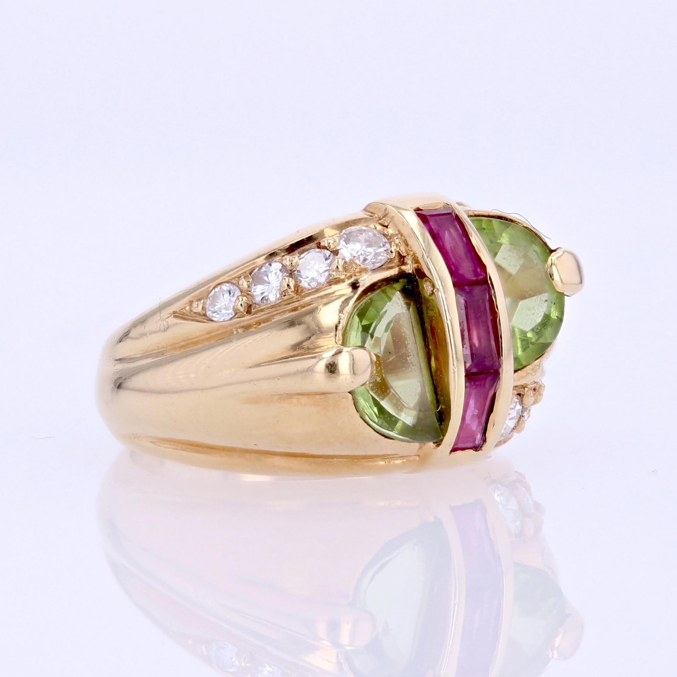 Modern Peridot Rubies Diamonds 18 Karat Yellow Gold Signet Ring For Sale 4