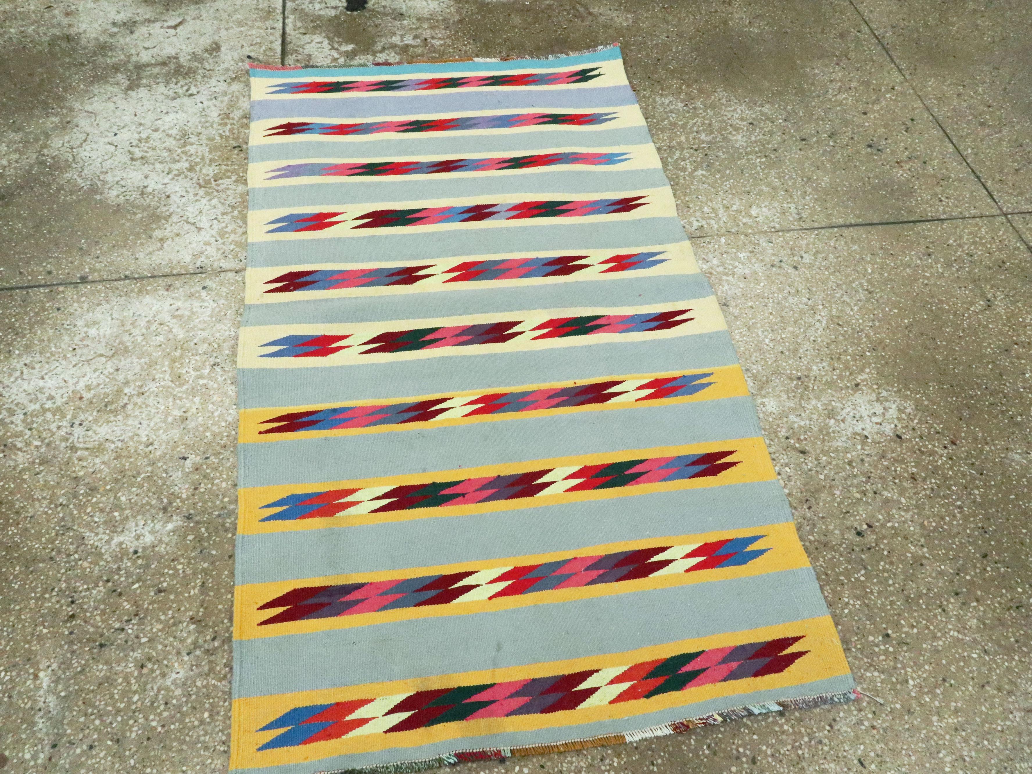 Modern Persian Flat-Weave Kilim In Excellent Condition For Sale In New York, NY