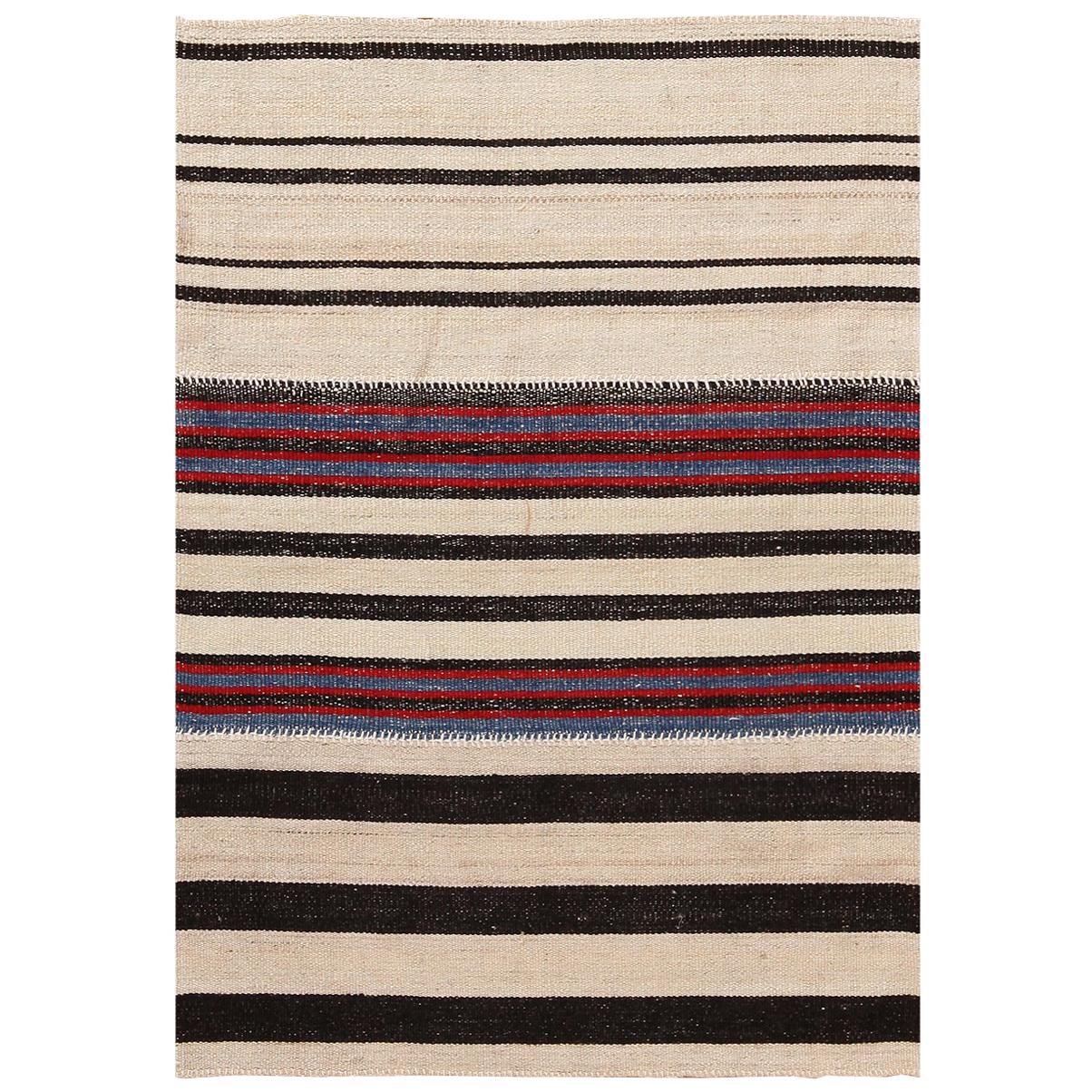 Modern Persian Flat-Weave Rug. Size: 3 ft. 8 in x 5 ft. 2 in