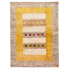 The Modernity Persian Gabbeh Handmade Design Brown and Yellow Wool Rug (tapis de laine moderne persan Gabbeh fait à la main)