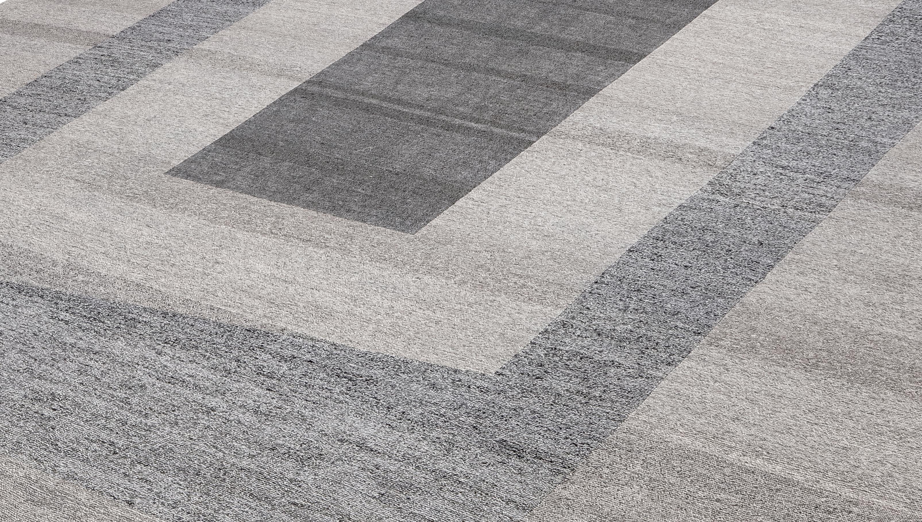 Modern Persian Kurdish Pelas “Sonic” Flatweave Rug in Handspun Wool (Minimalistisch) im Angebot