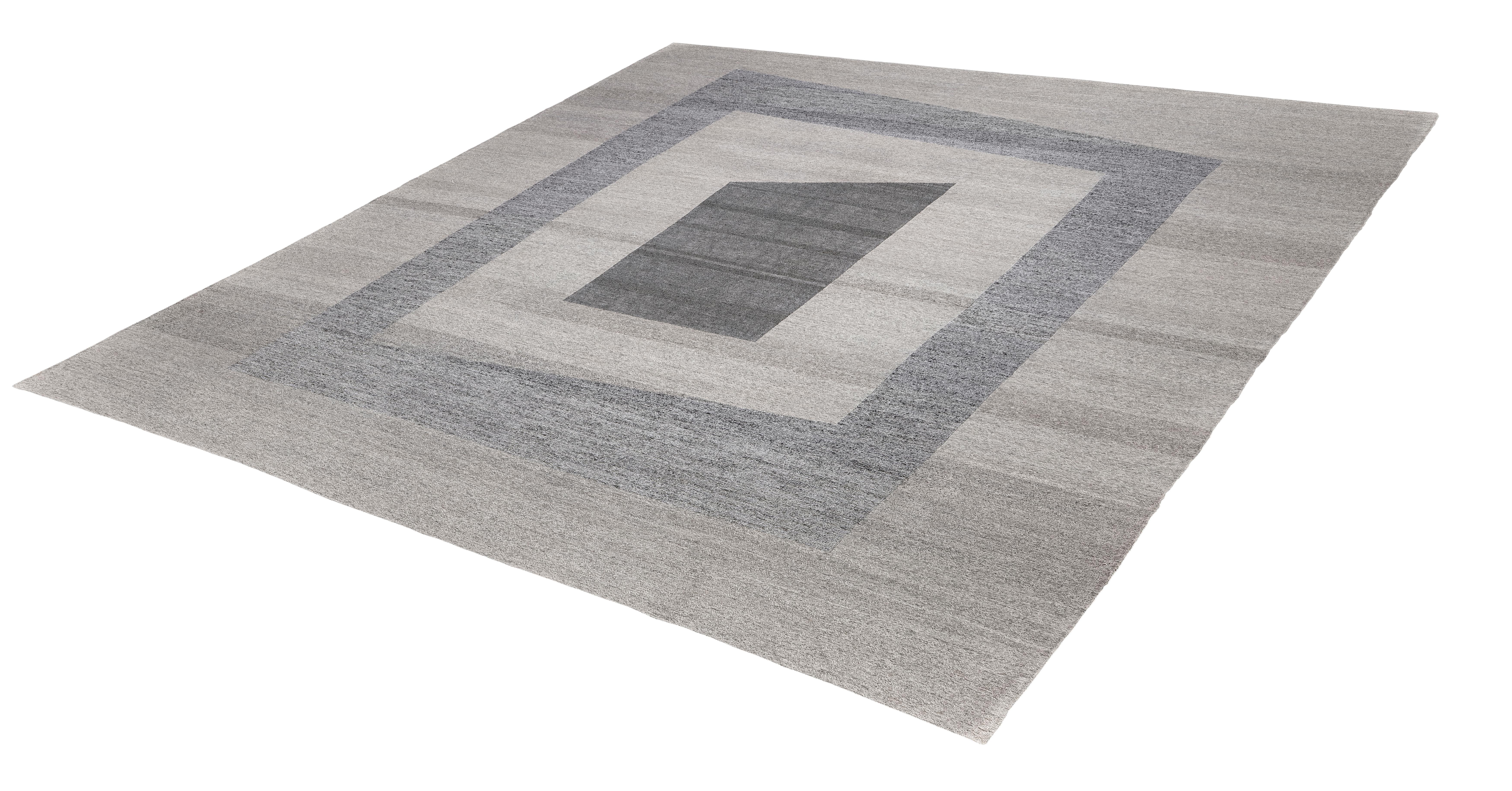 Modern Persian Kurdish Pelas “Sonic” Flatweave Rug in Handspun Wool (Afghanisch) im Angebot