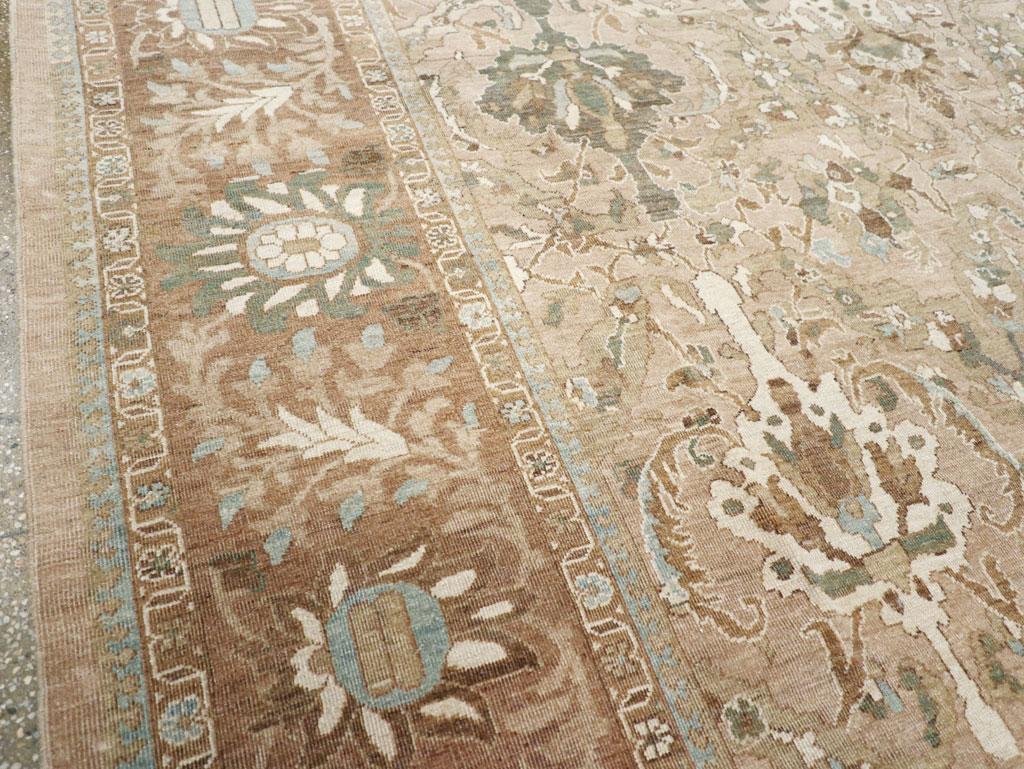 Moderner persischer Mahal-Teppich in Zimmergröße (Rustikal) im Angebot
