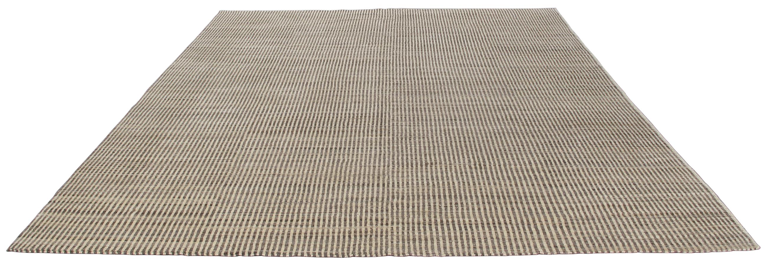 Perse Tapis persan moderne noué à la main de couleur naturelle, beige et gris en vente