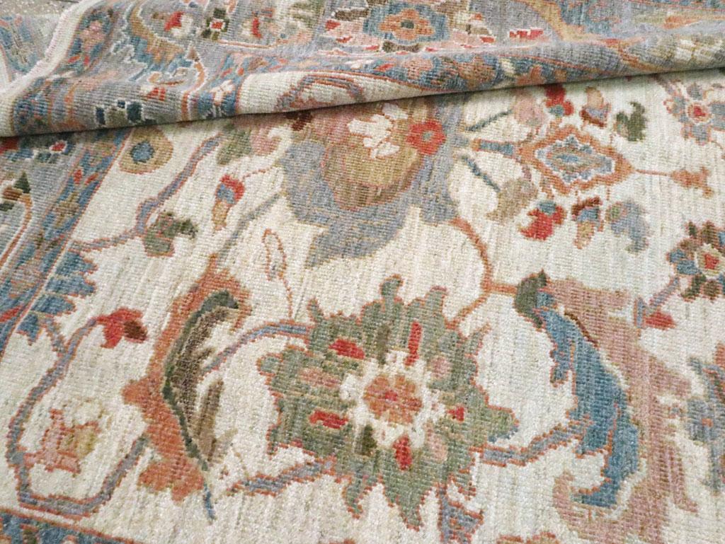 Moderner persischer Sultanabad-Akzentteppich im Angebot 1