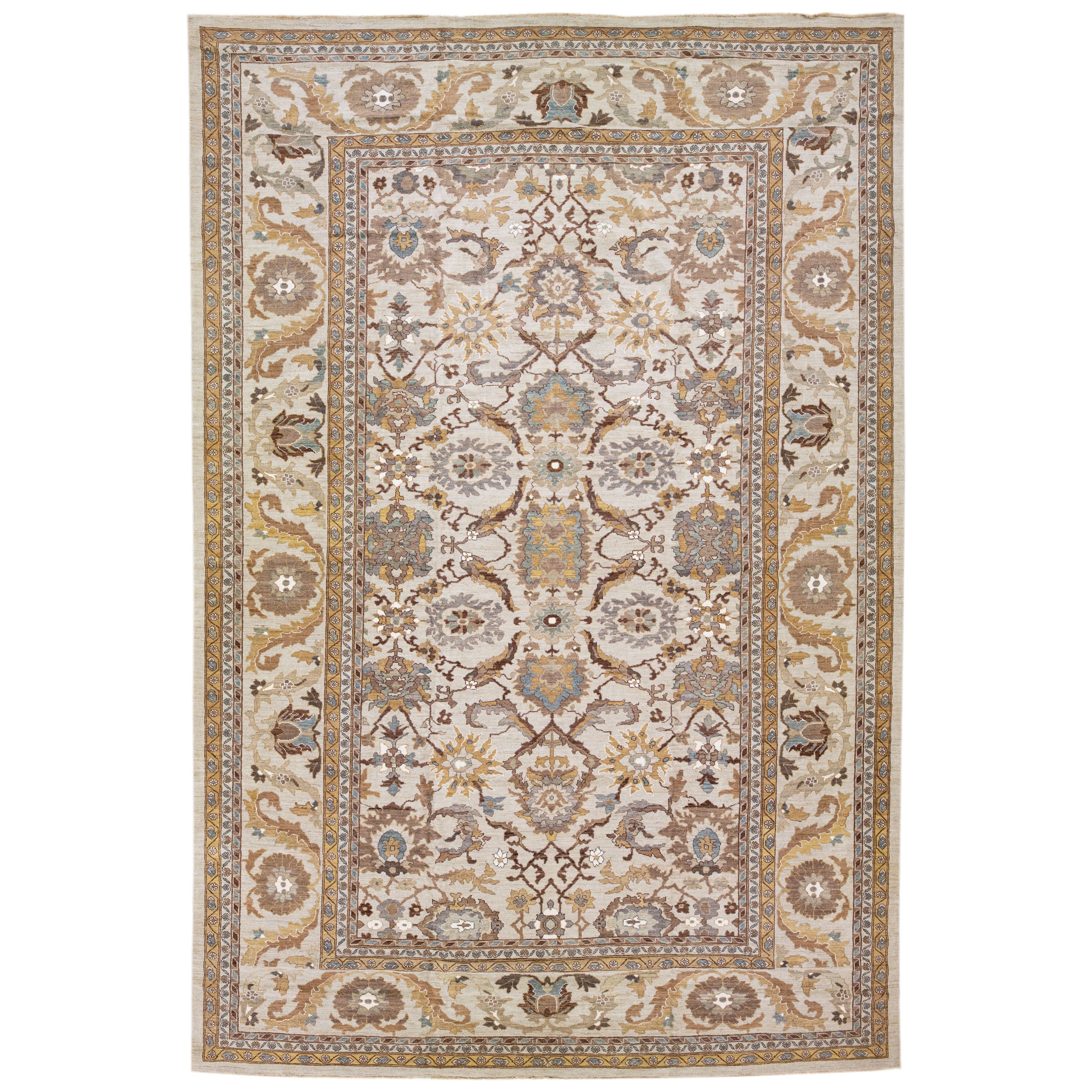 Moderne  Tapis persan Sultanabad en laine beige fait à la main avec motif sur toute sa surface