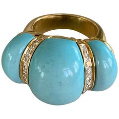 Modern Persian Turquoise and Brilliant Cut Diamond 18 Karat Yellow Gold Ring