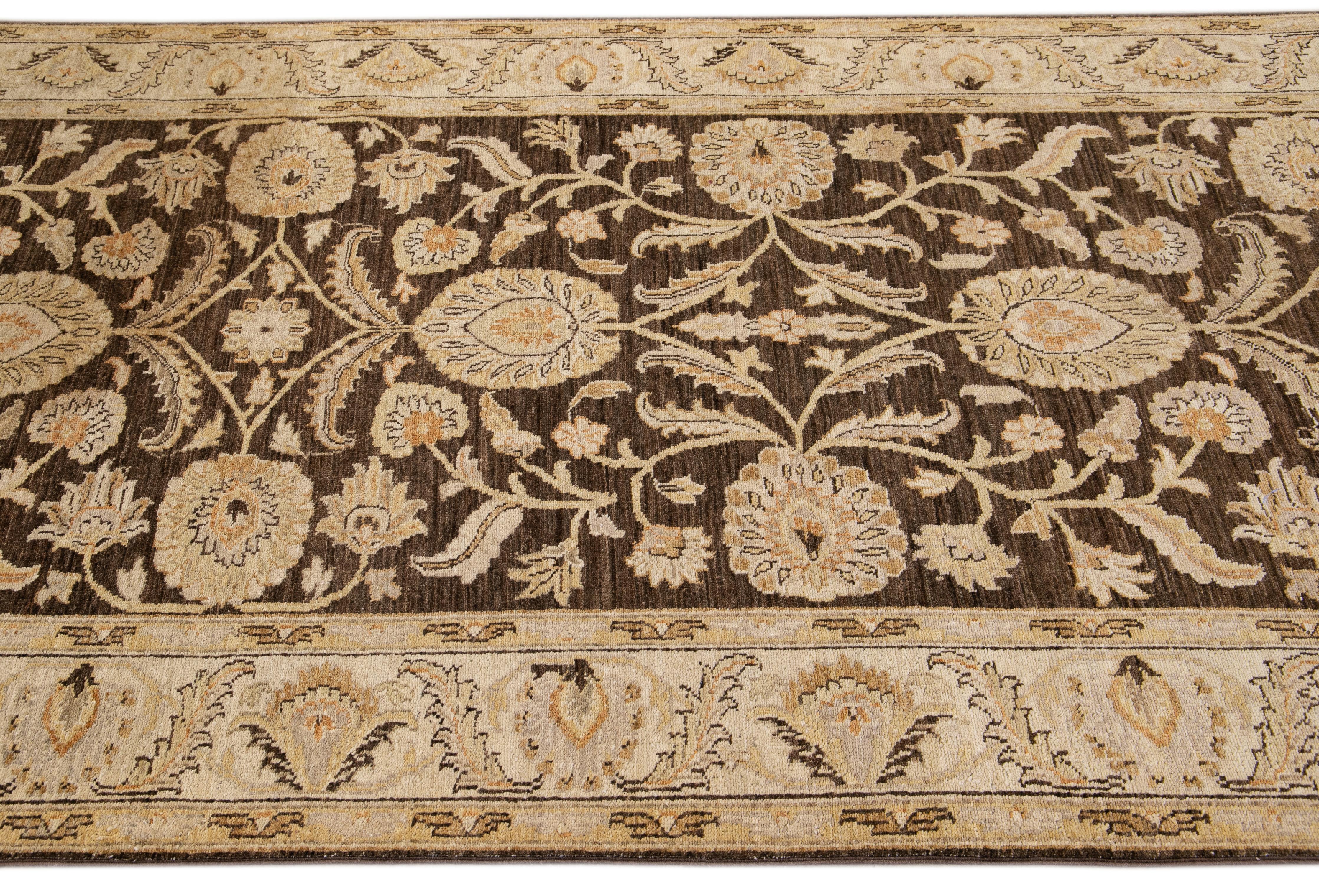 Modern Peshawar Brown Handmade Palmettes Design Wool Runner Rug im Zustand „Neu“ im Angebot in Norwalk, CT